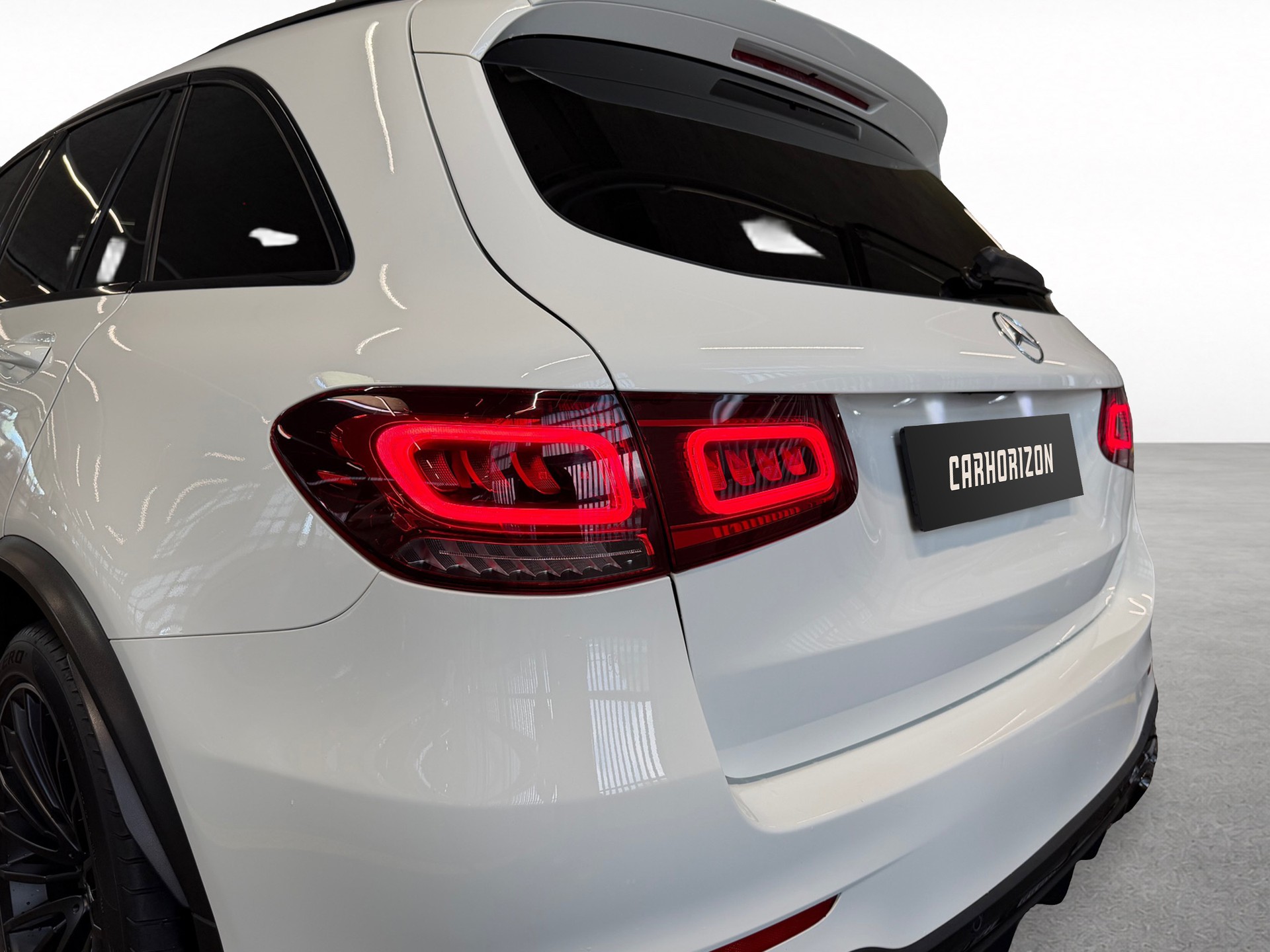 MERCEDES-BENZ GLC 63 AMG 4Matic+ 9G-Tronic *Burmester* *Night-Paket* *Performance-Abgasanlage*-image-12