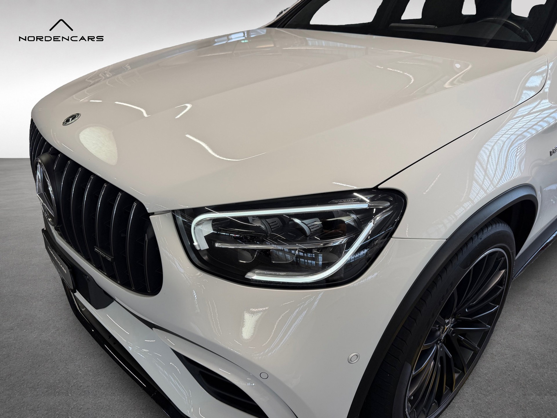MERCEDES-BENZ GLC 63 AMG 4Matic+ 9G-Tronic *Burmester* *Night-Paket* *Performance-Abgasanlage*-image-13