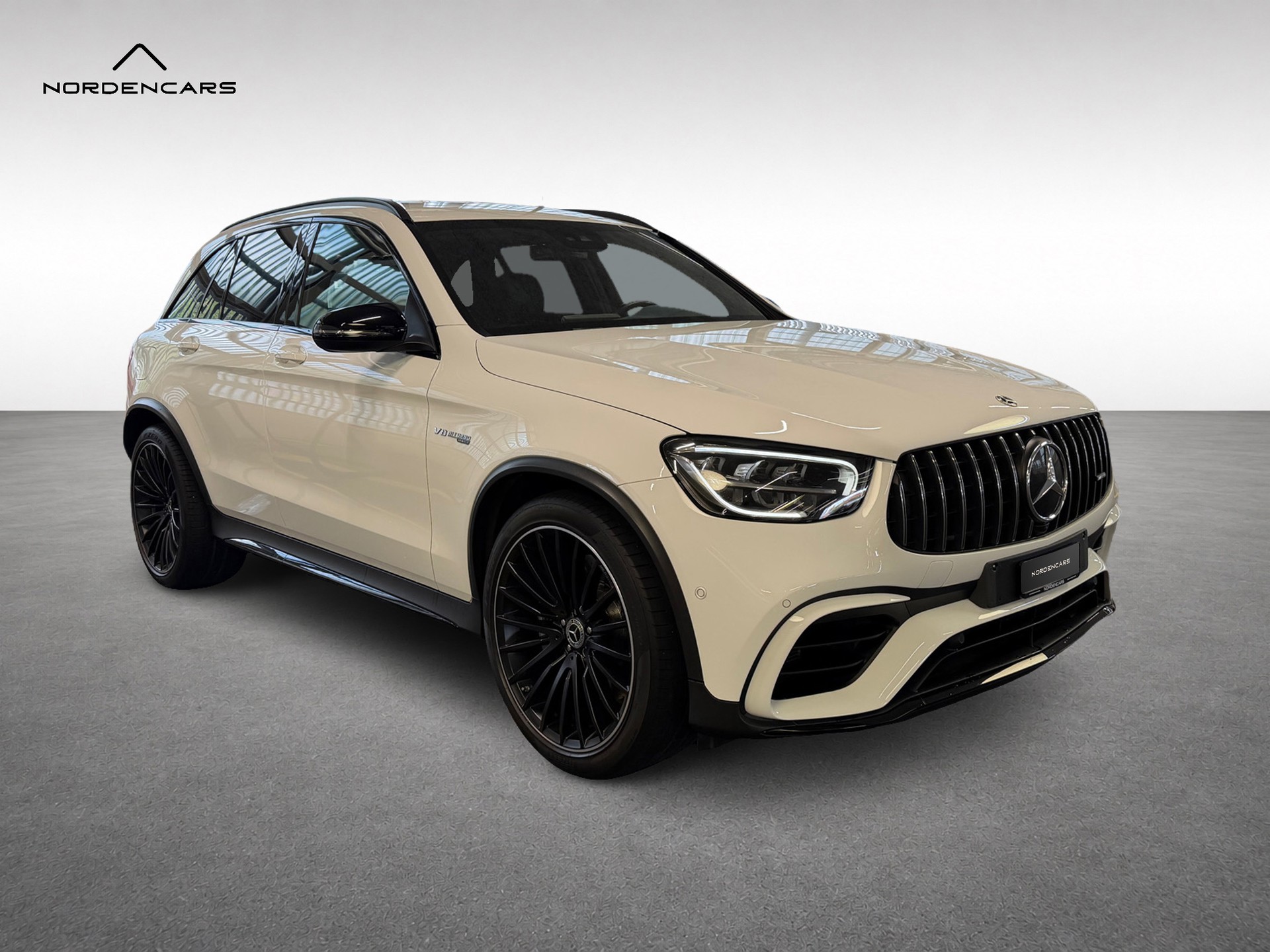 MERCEDES-BENZ GLC 63 AMG 4Matic+ 9G-Tronic *Burmester* *Night-Paket* *Performance-Abgasanlage*-image-2