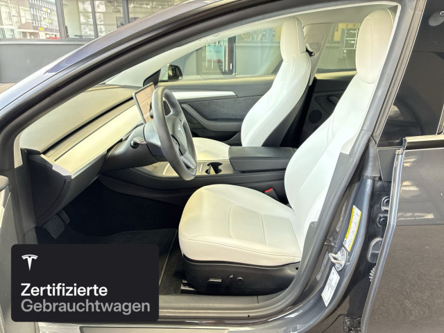 TESLA Model 3 Long Range AWD-image-12