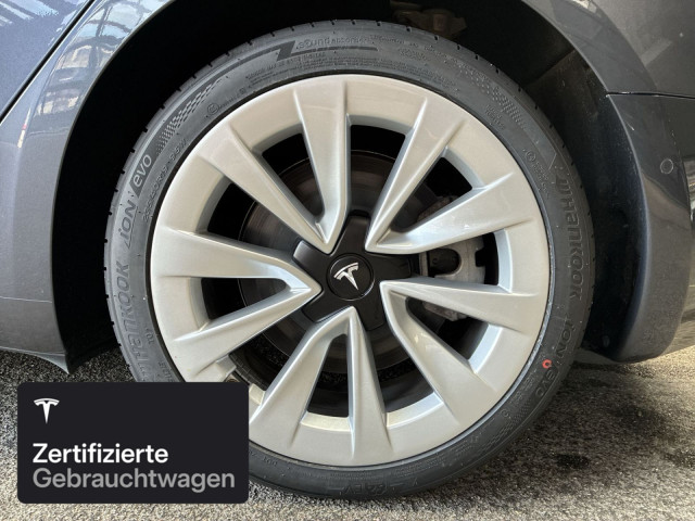 TESLA Model 3 Long Range AWD-image-5