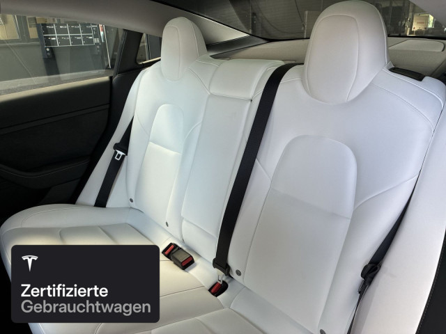 TESLA Model 3 Long Range AWD-image-13