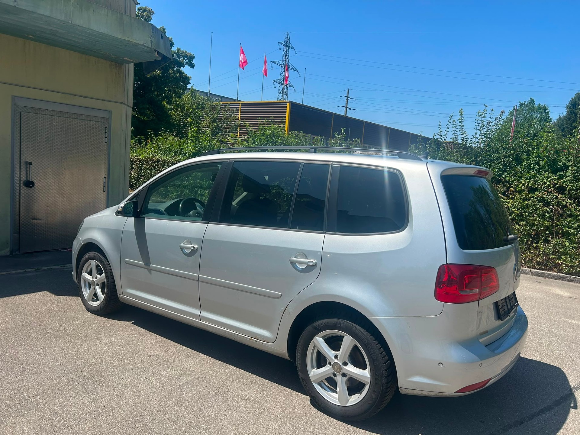 VW Touran 1.6 TDI Trendline DSG-image-3