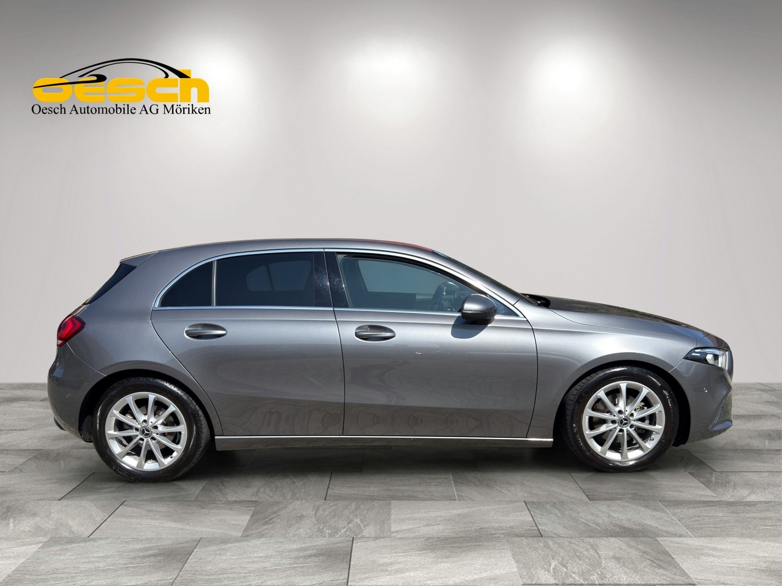 MERCEDES-BENZ A 180 Style-image-5