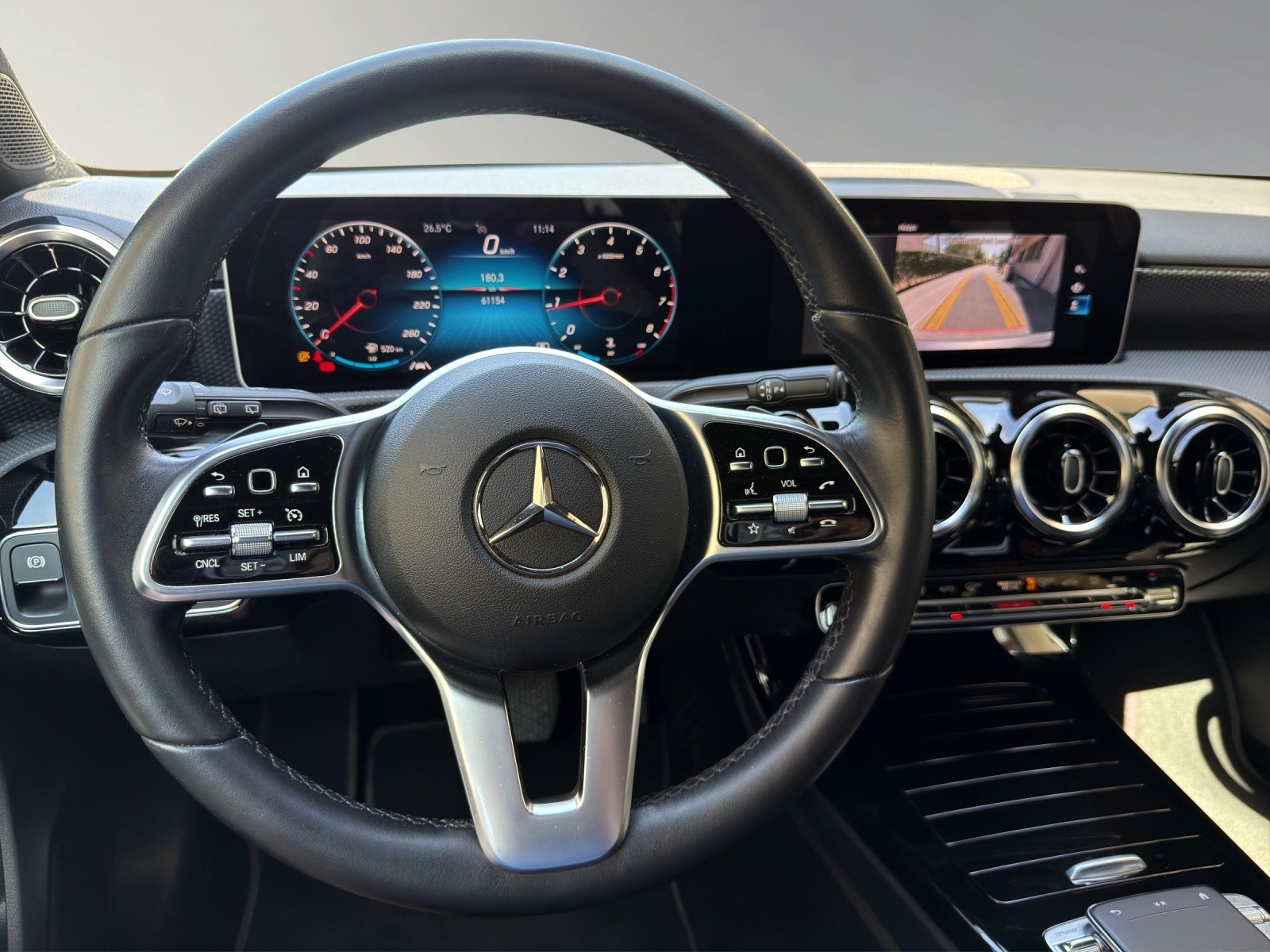 MERCEDES-BENZ A 180 Style-image-11