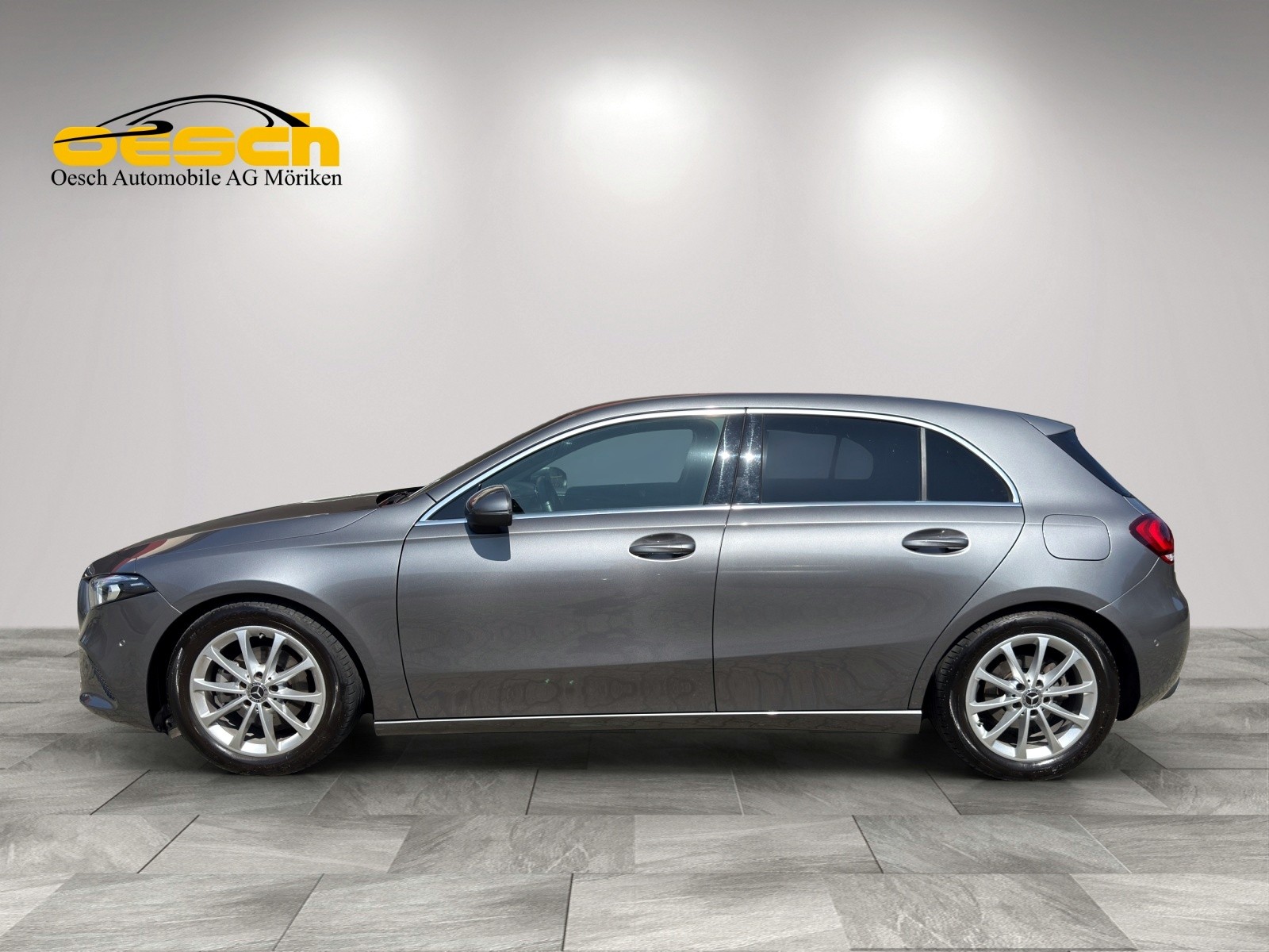 MERCEDES-BENZ A 180 Style-image-1