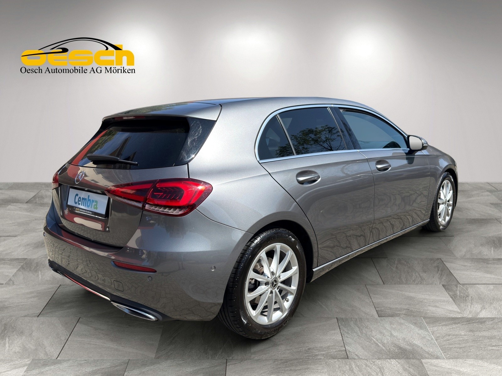 MERCEDES-BENZ A 180 Style-image-4