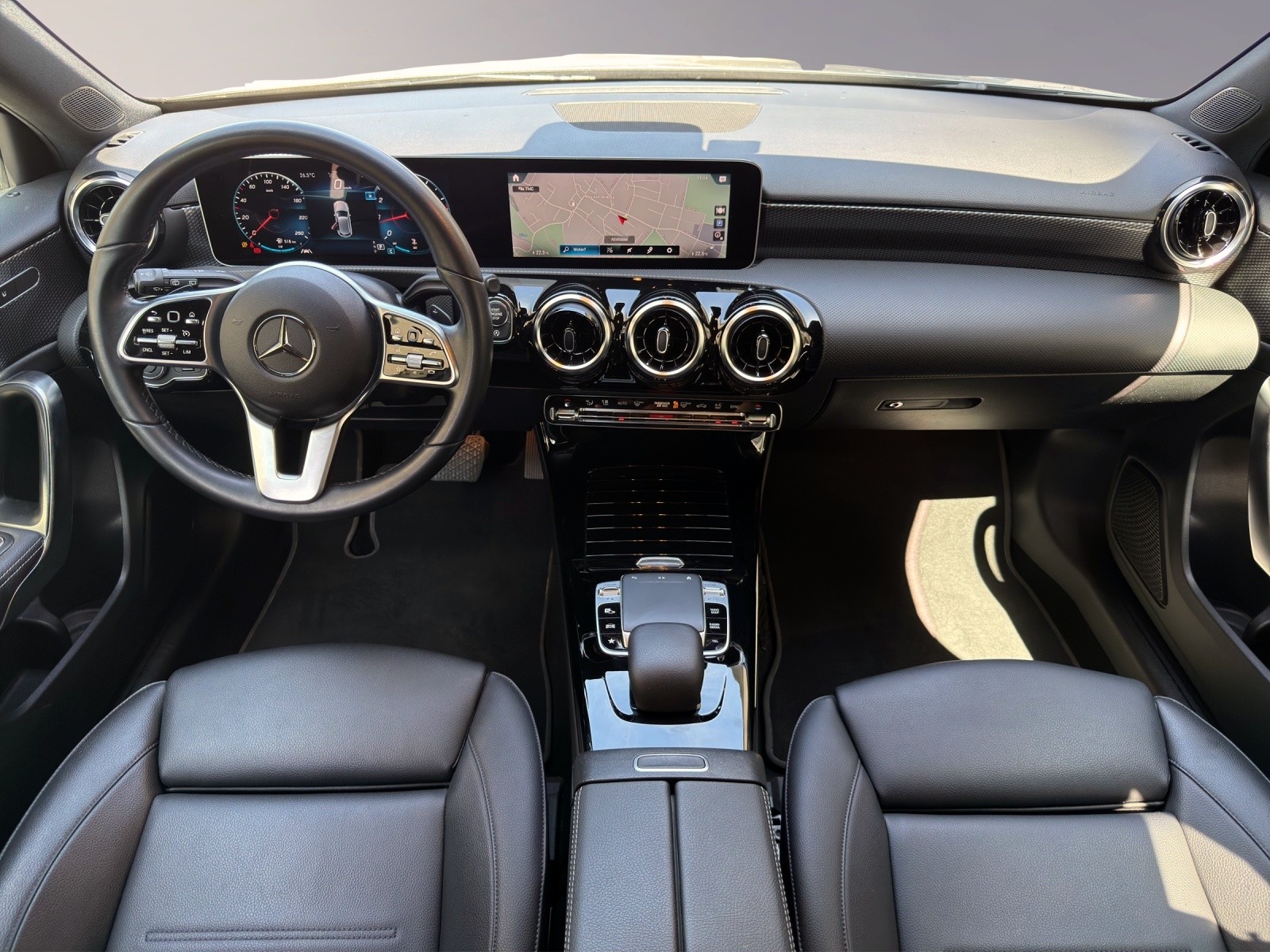 MERCEDES-BENZ A 180 Style-image-10