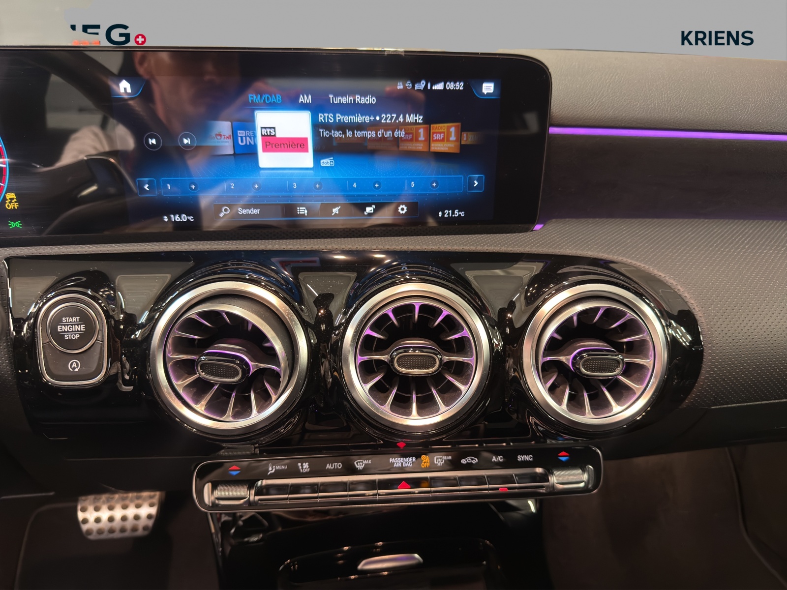 MERCEDES-BENZ A 200 4M - AMG / Rückfahrkamera / Soundsystem / metallic-image-11
