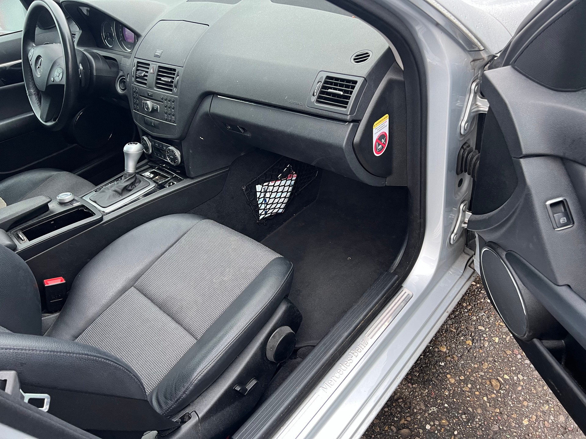 MERCEDES-BENZ C 220 CDI Avantgarde 7G-Tronic-image-9