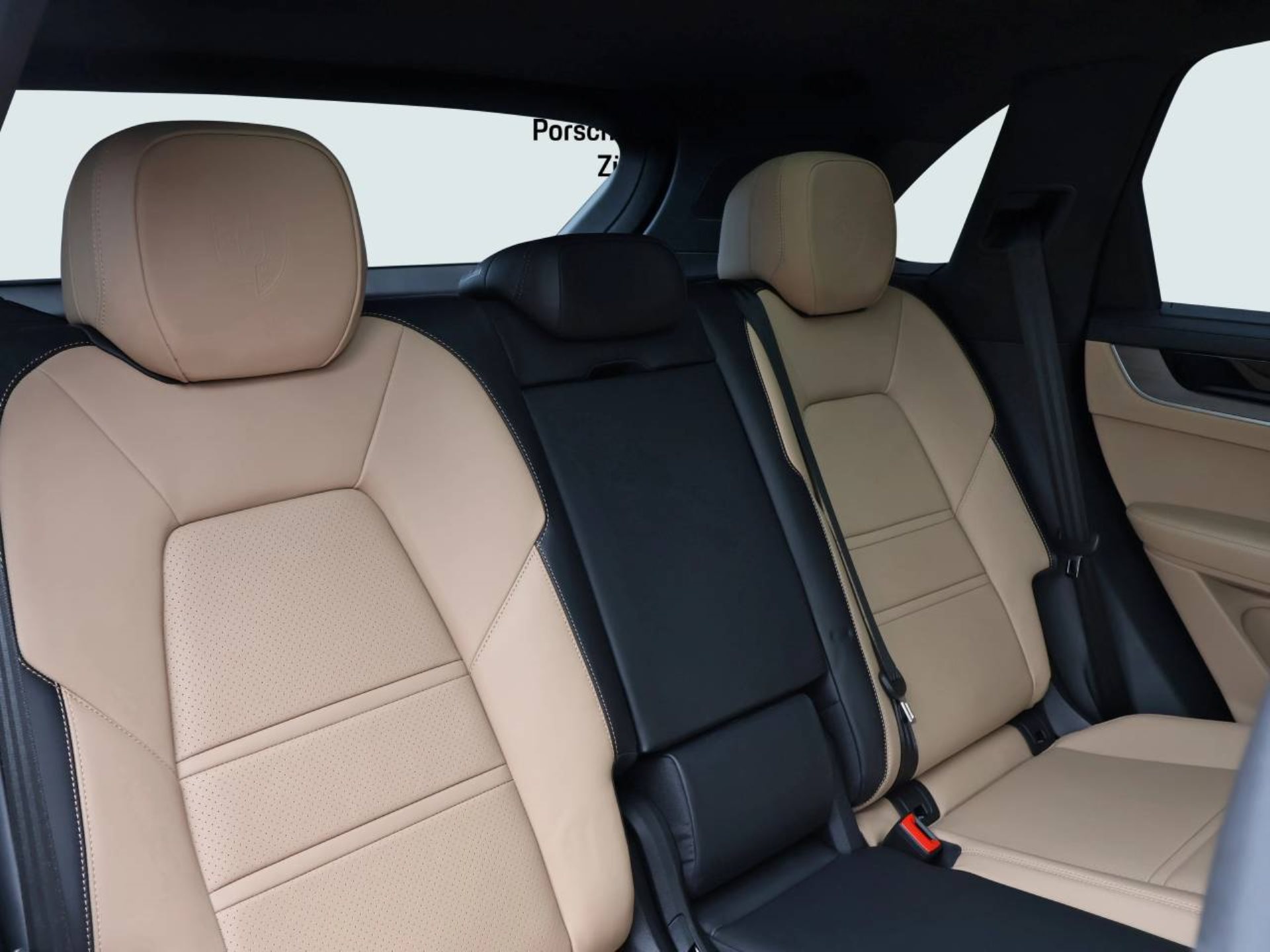 PORSCHE Cayenne GTS-image-18