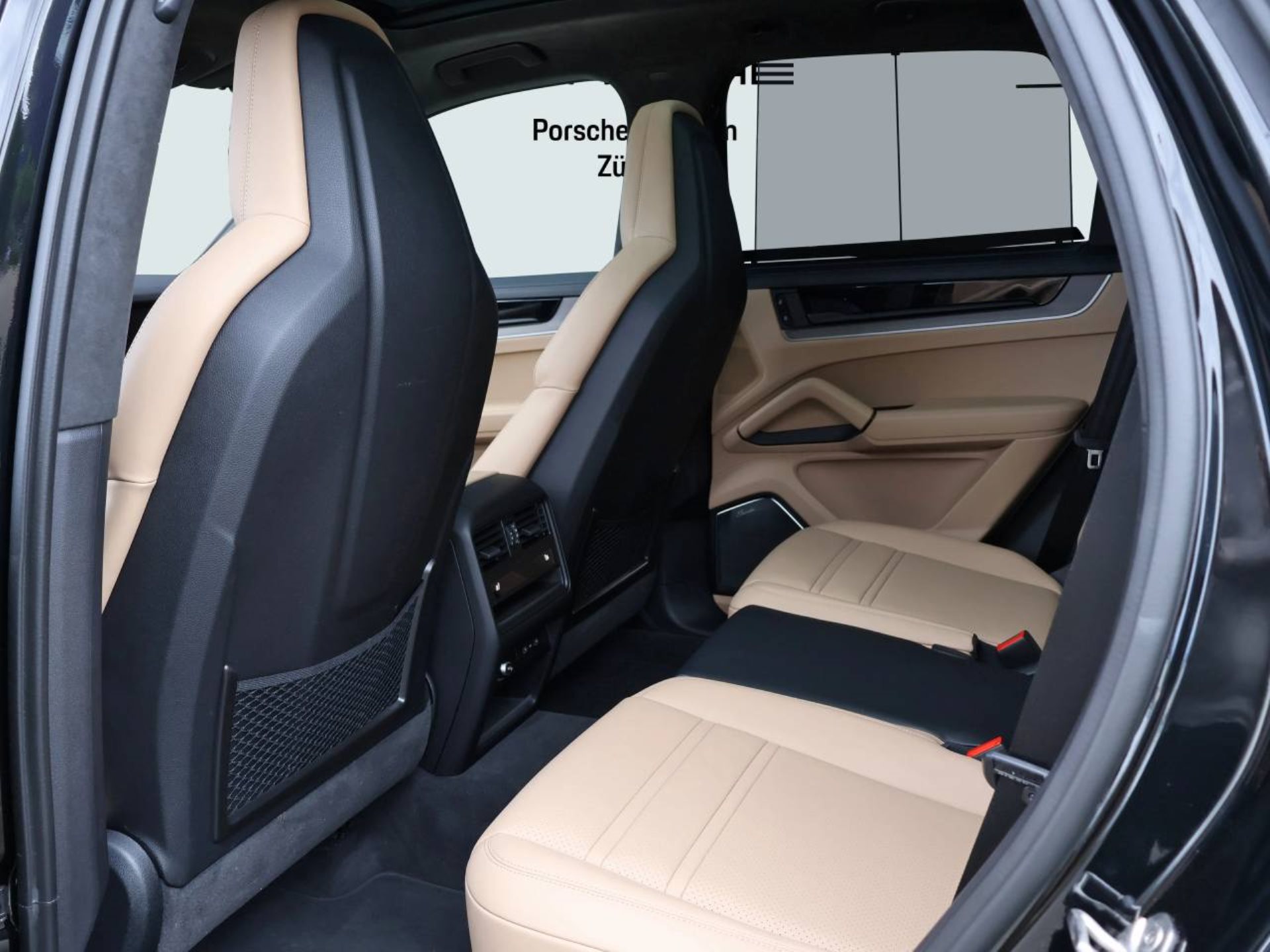PORSCHE Cayenne GTS-image-15