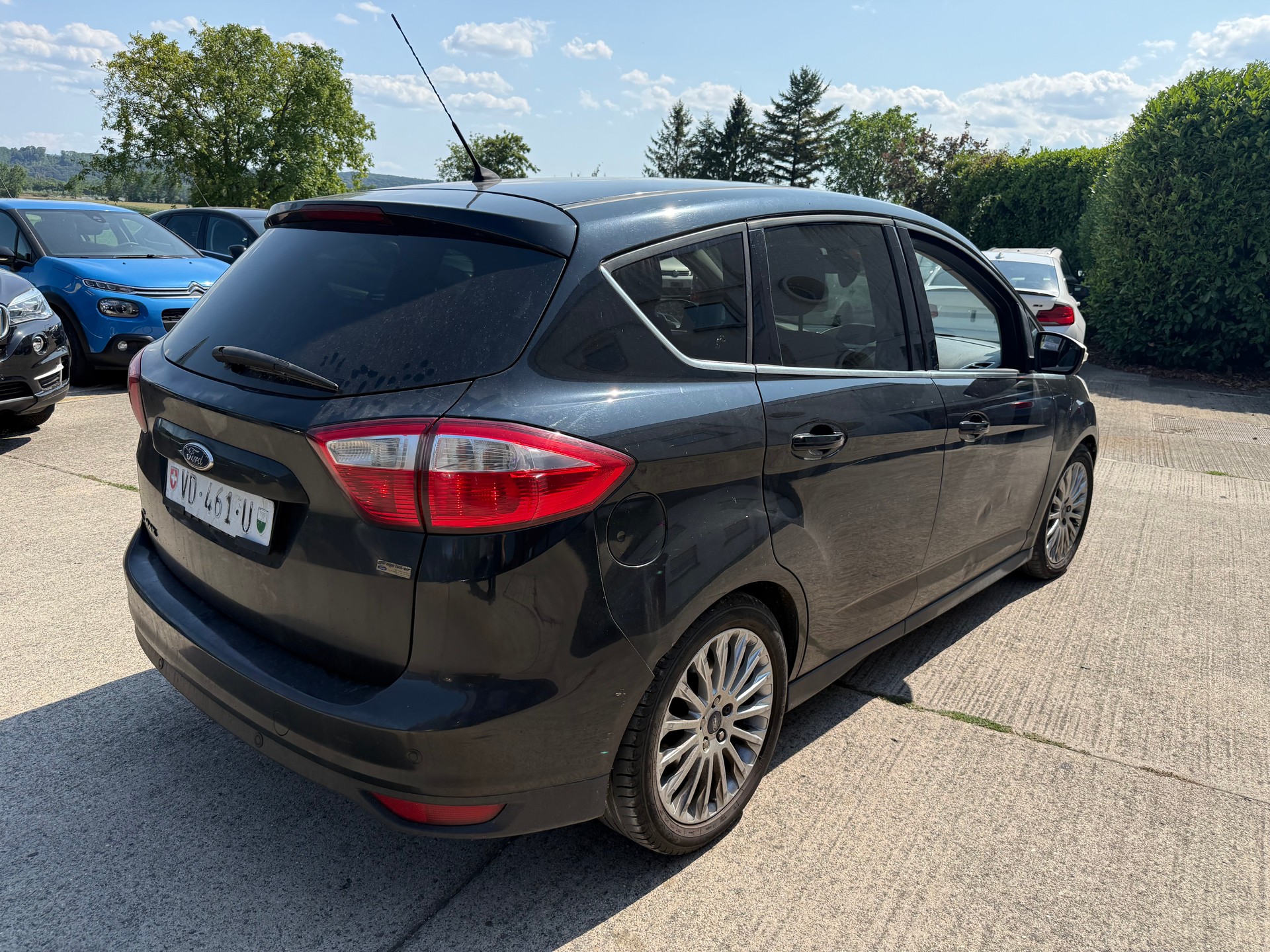 FORD C-Max 2.0 TDCi Titanium-image-4