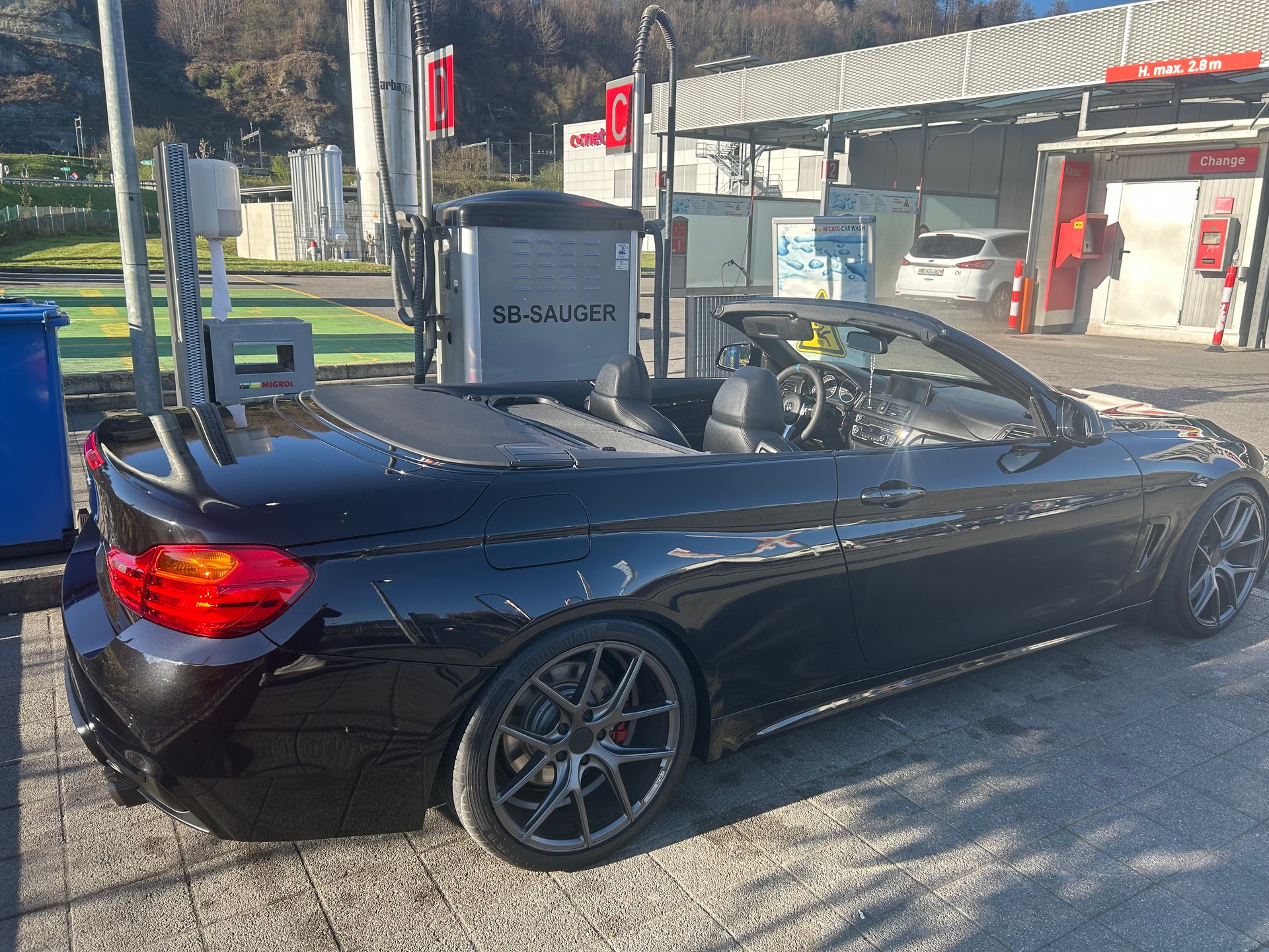 BMW 435i Cabriolet-image-5