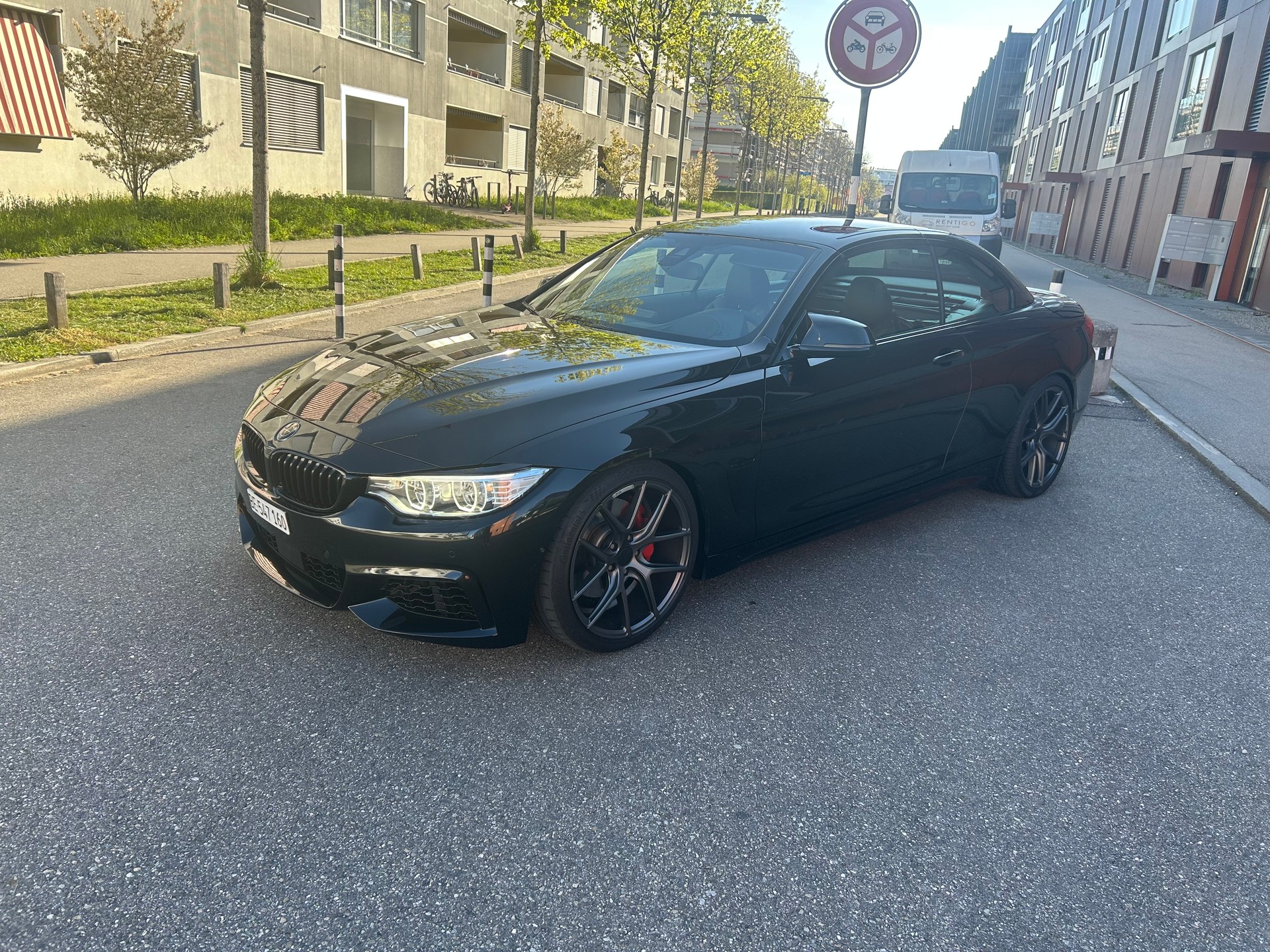 BMW 435i Cabriolet-image-2