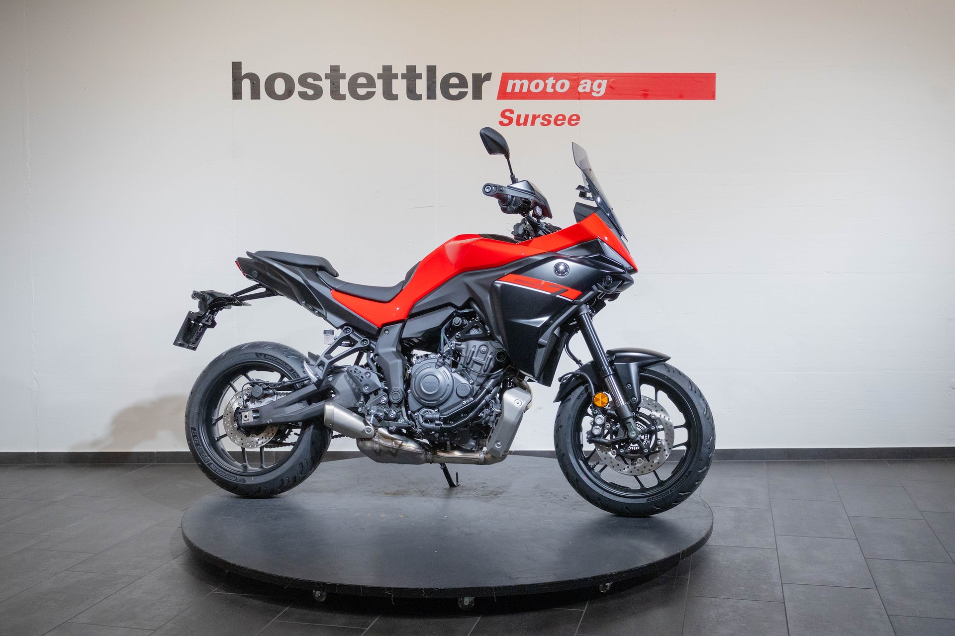 YAMAHA Tracer 7-showroom-element-1