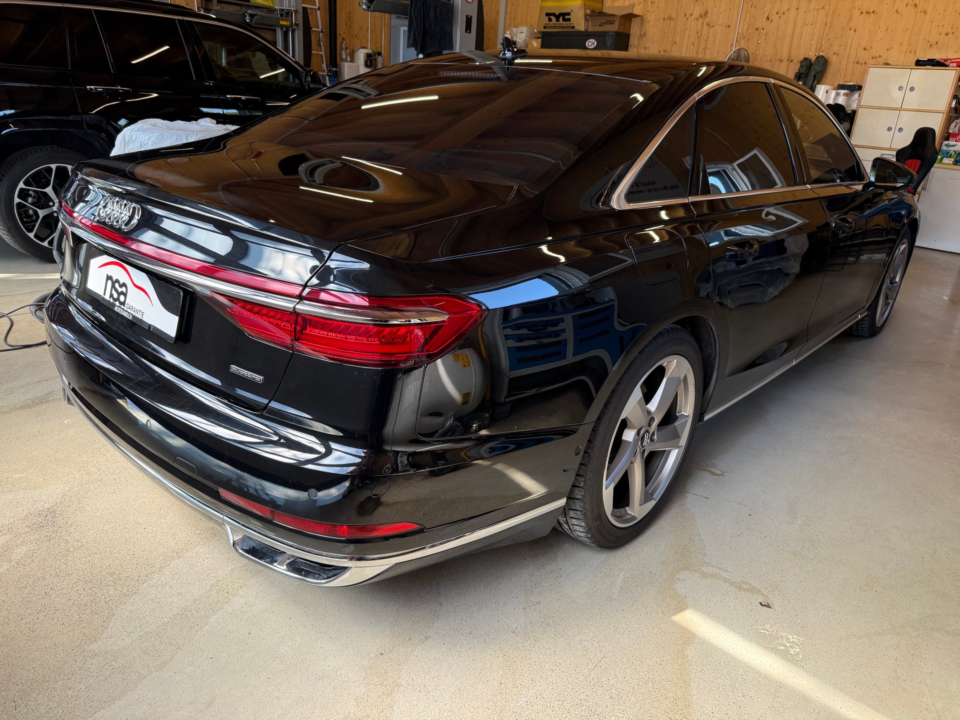 AUDI A8 50 TDI quattro tiptronic-image-3