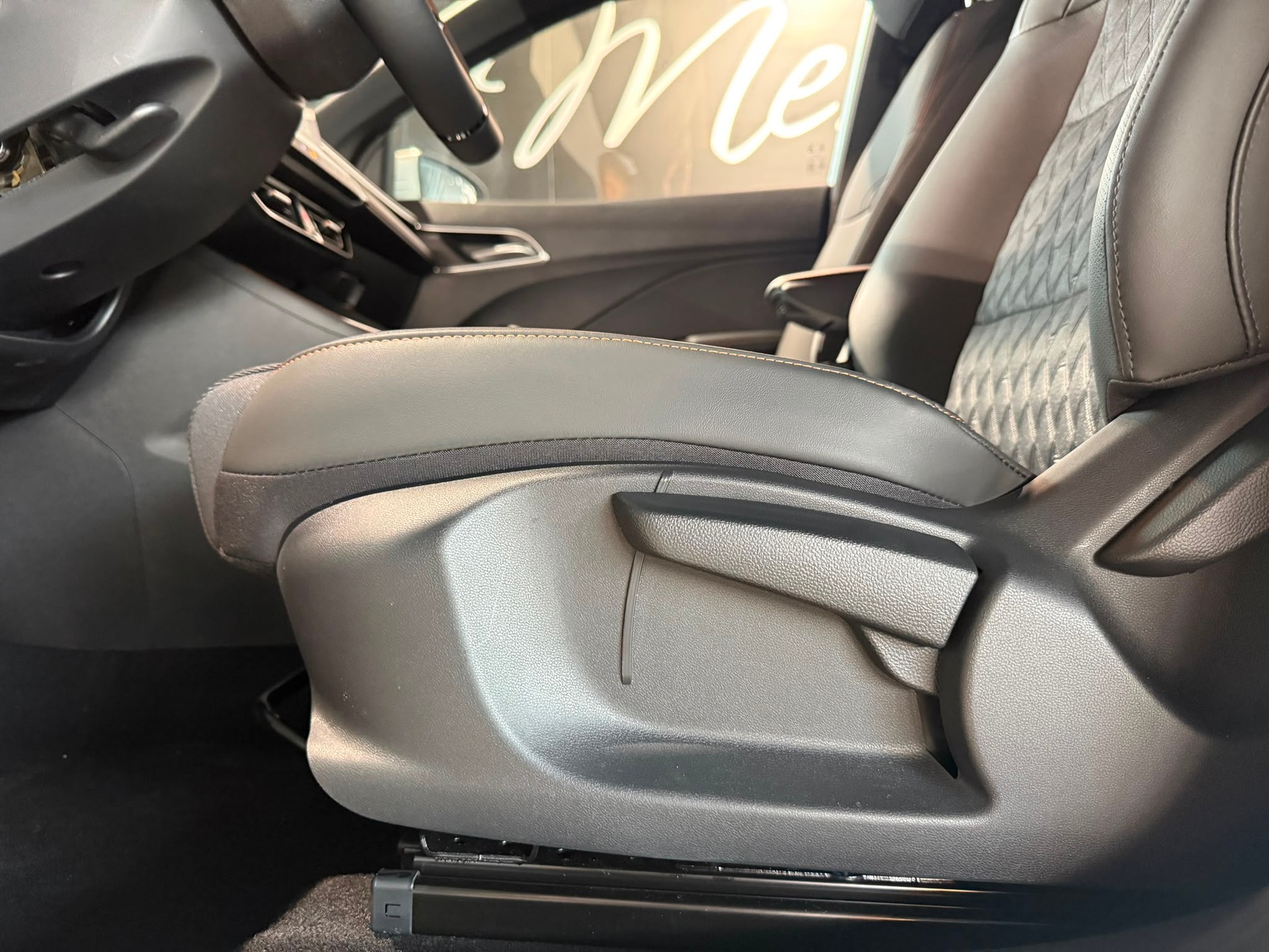 MG 3 1.5 Hybrid Luxury Aut.-image-7