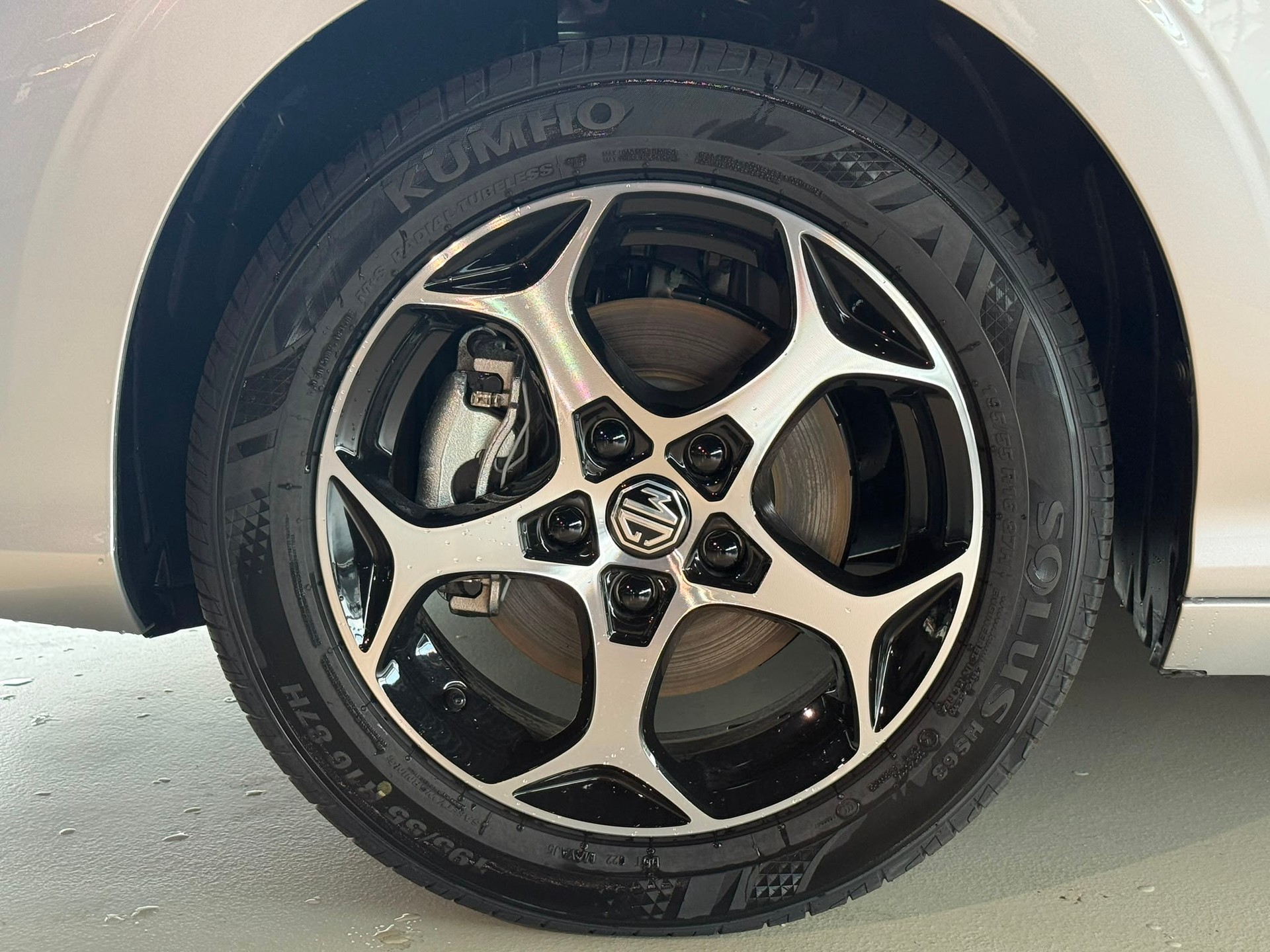 MG 3 1.5 Hybrid Luxury Aut.-image-23