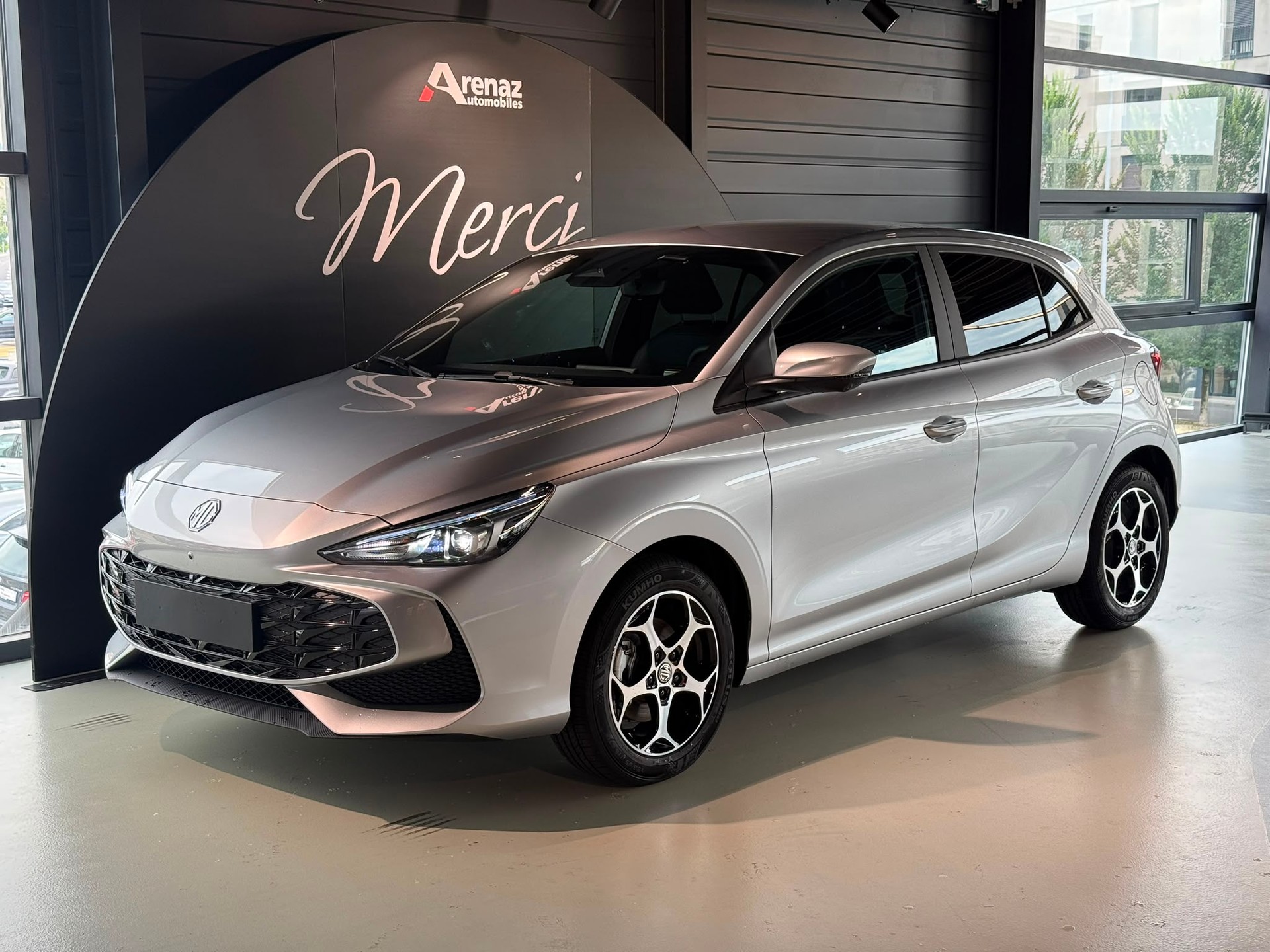 MG 3 1.5 Hybrid Luxury Aut.-image-1