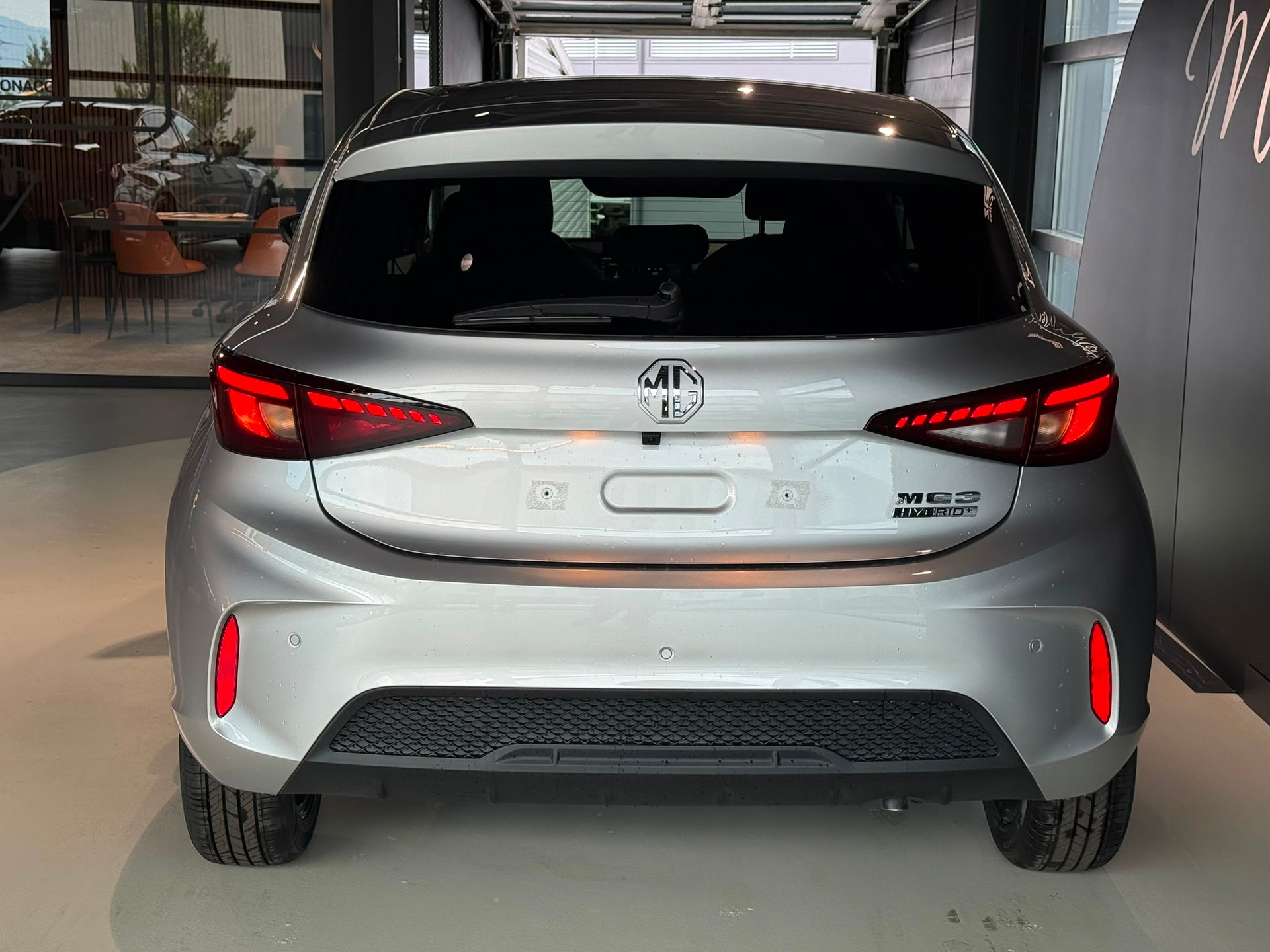 MG 3 1.5 Hybrid Luxury Aut.-image-5