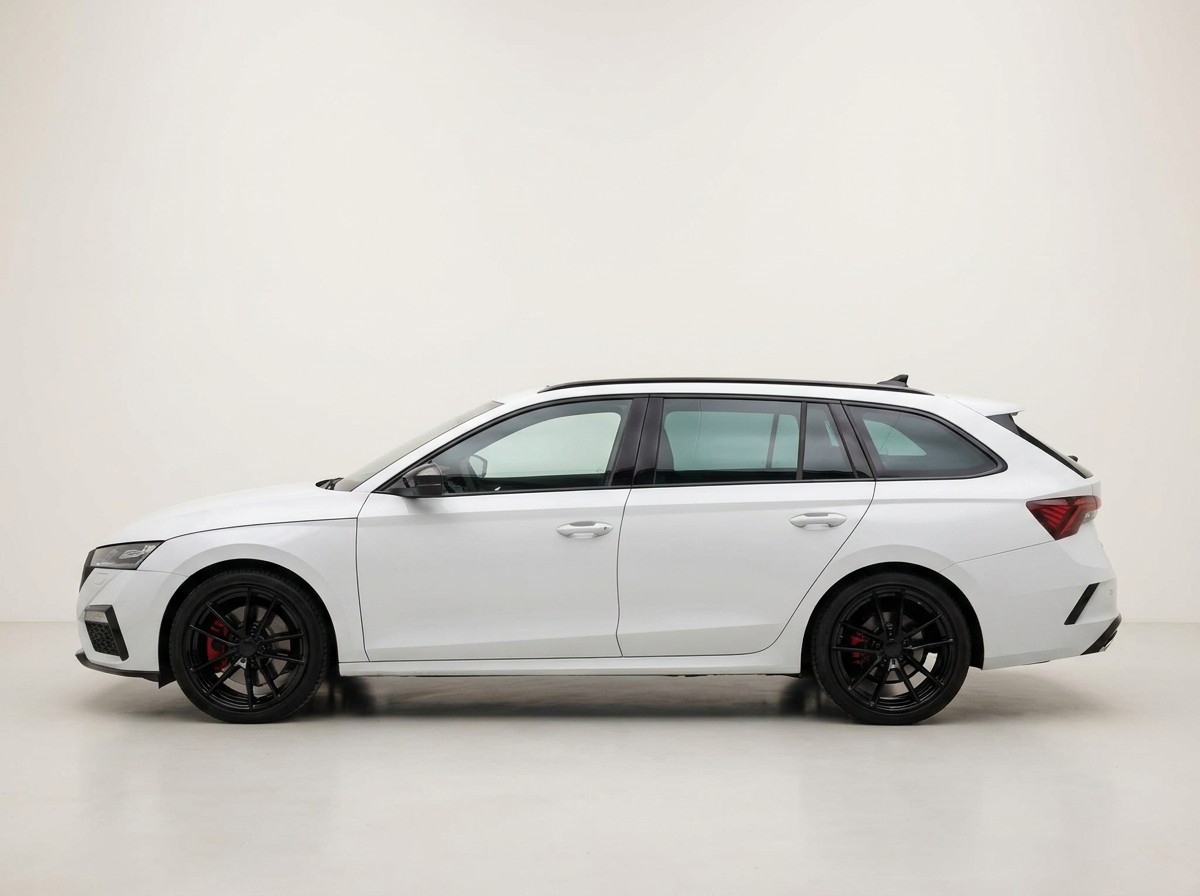 SKODA Octavia Combi 2.0 TSI DSG RS-image-3