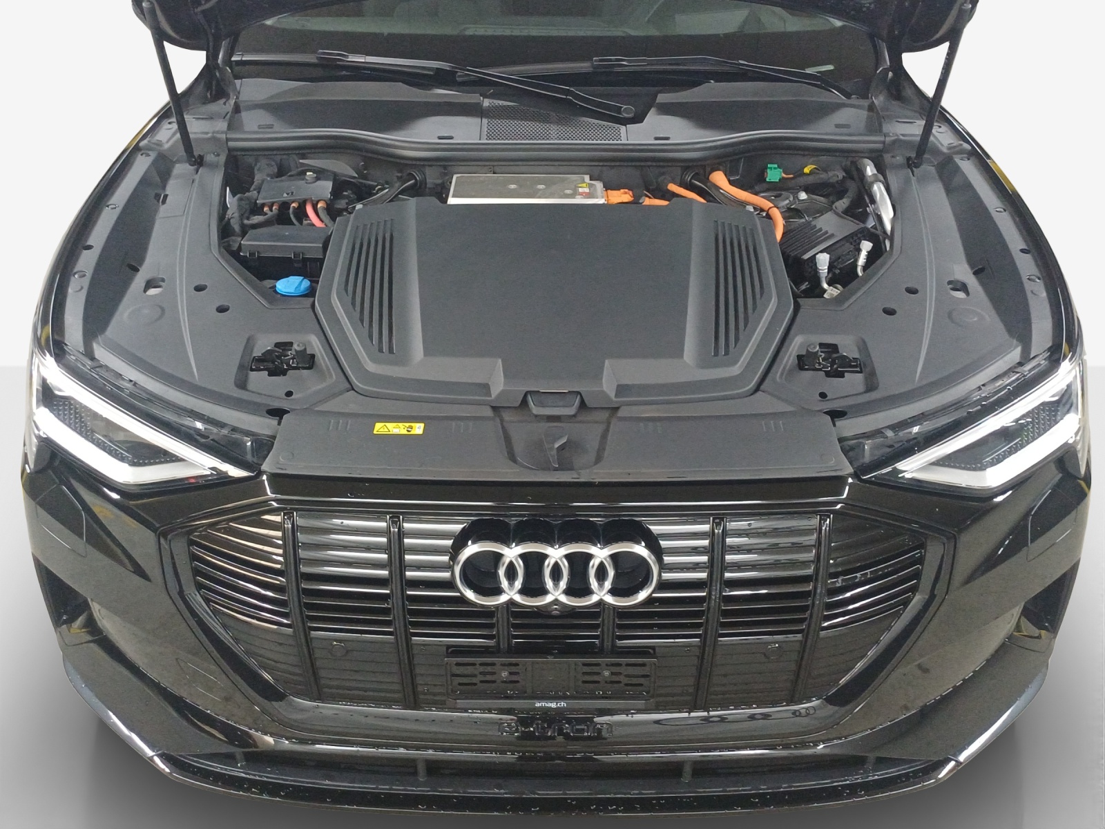 AUDI e-tron 50 Advanced quattro-image-15