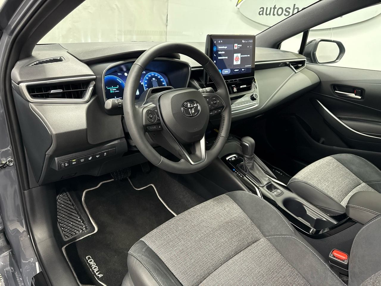 TOYOTA Corolla TS 1.8 HSD Sportline e-CVT 140HP-image-2