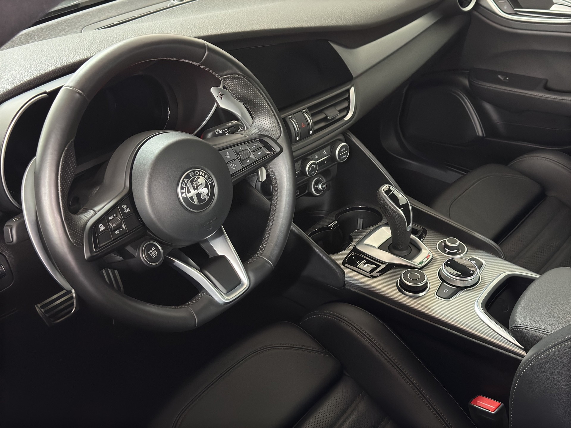 ALFA ROMEO Giulia 2.0 Veloce Q4 AT8-image-11