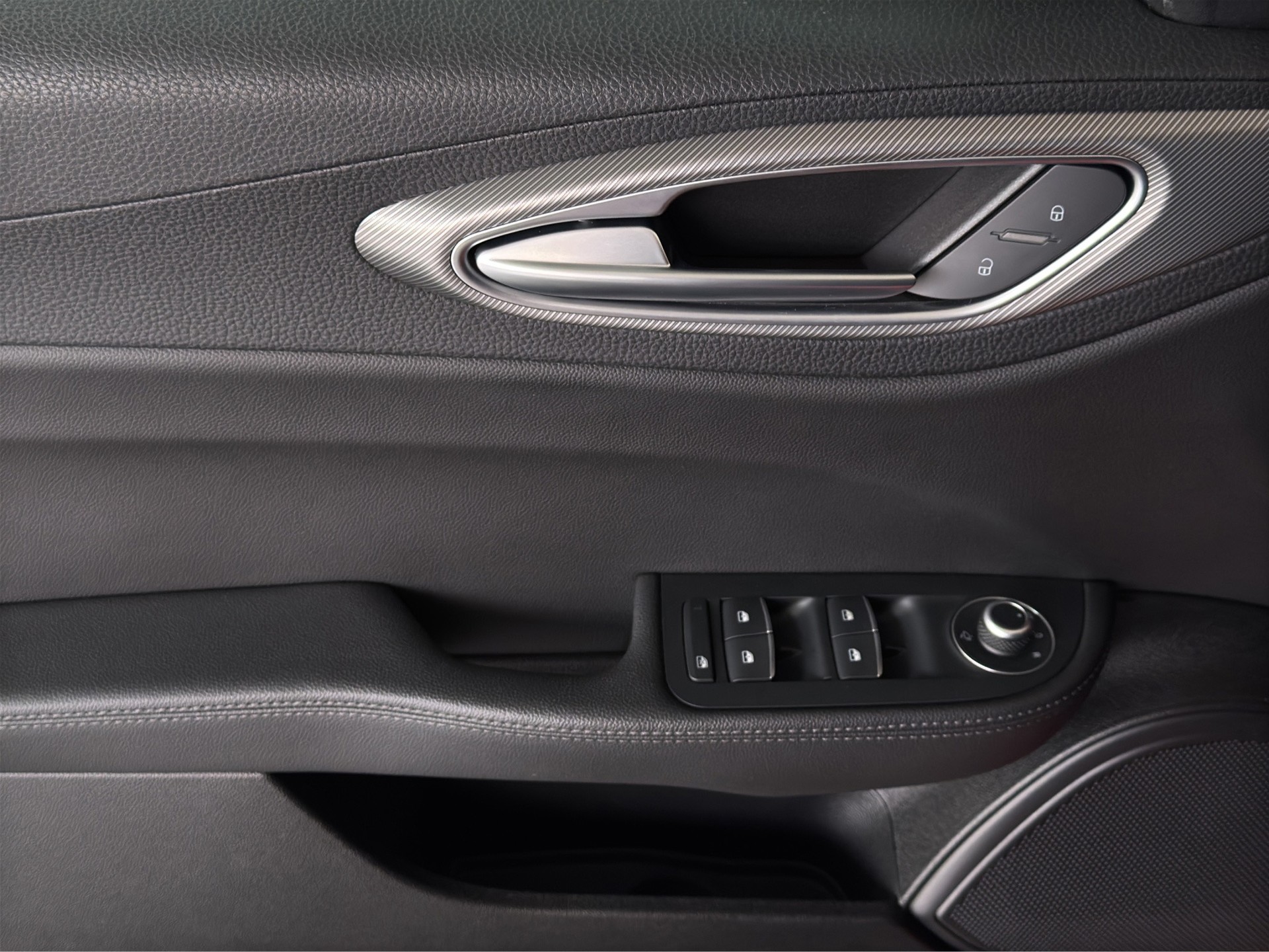 ALFA ROMEO Giulia 2.0 Veloce Q4 AT8-image-8