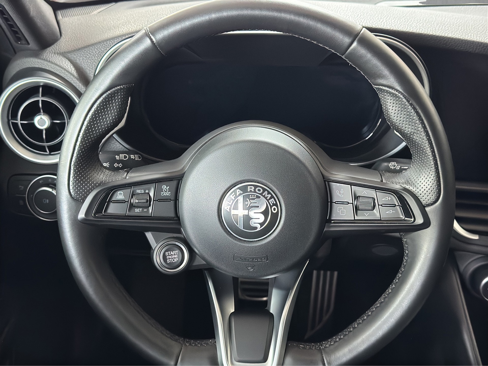 ALFA ROMEO Giulia 2.0 Veloce Q4 AT8-image-12