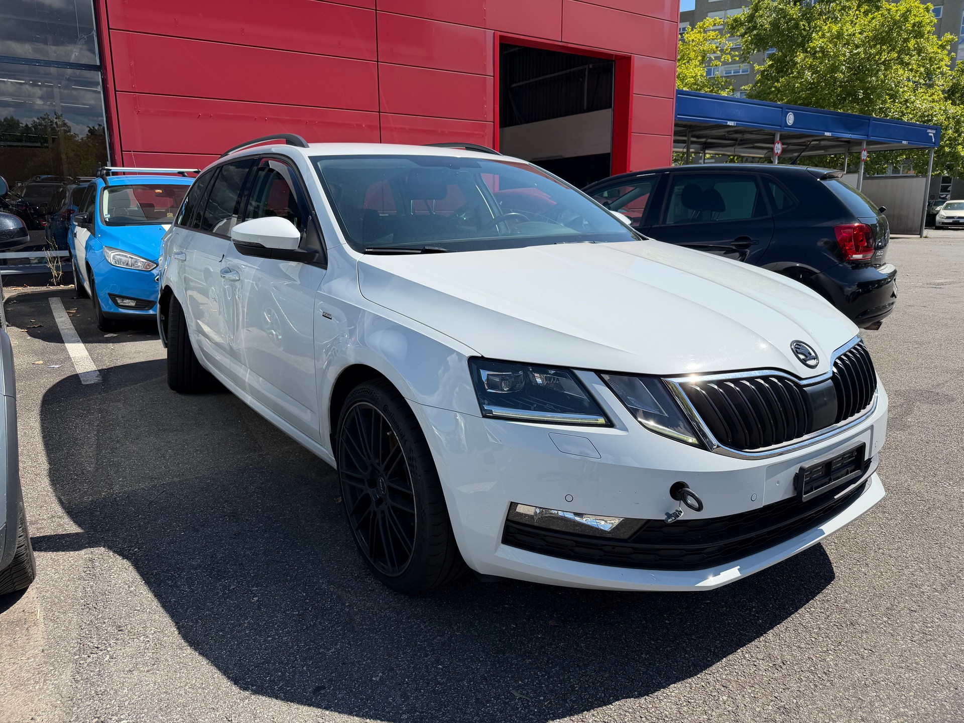 SKODA Octavia Combi 2.0 TSI Ambition 4x4 DSG-image-5