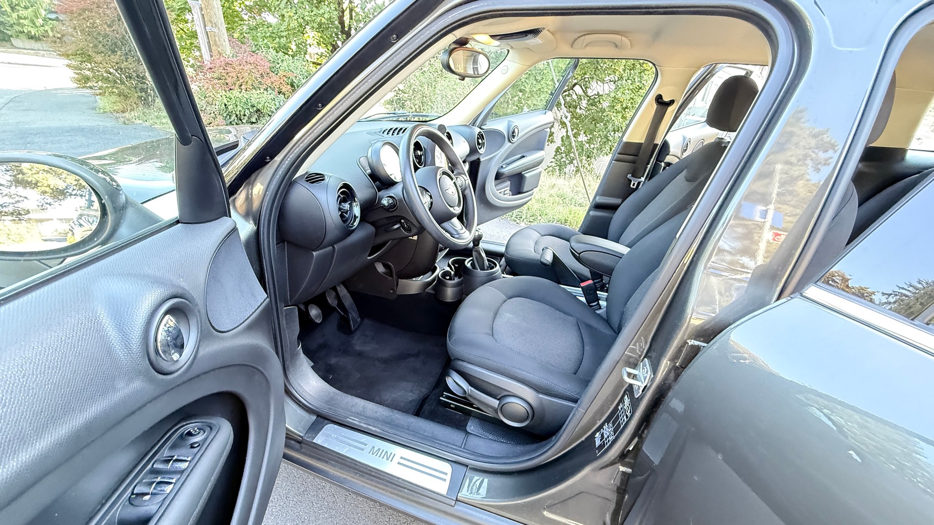 MINI Countryman Cooper FWD-image-9