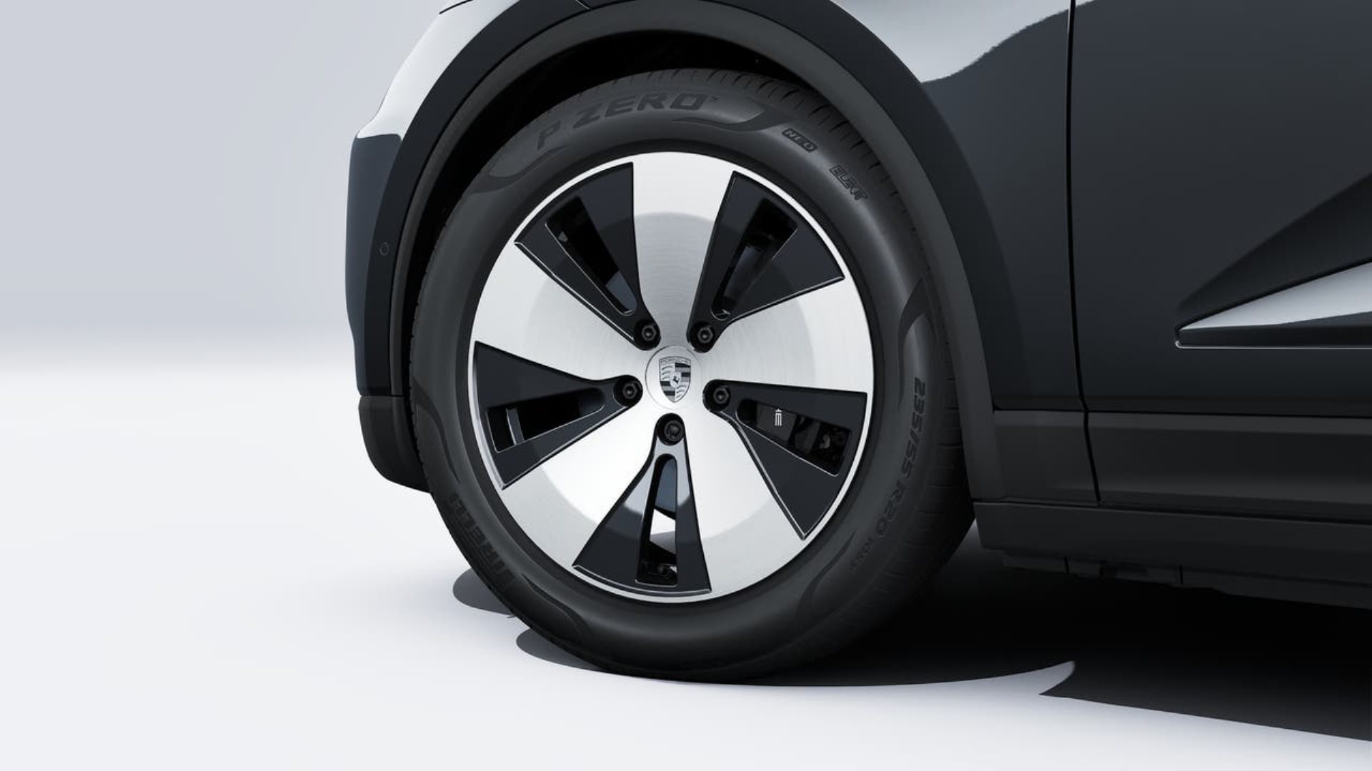 PORSCHE Macan 4 Electric-image-9
