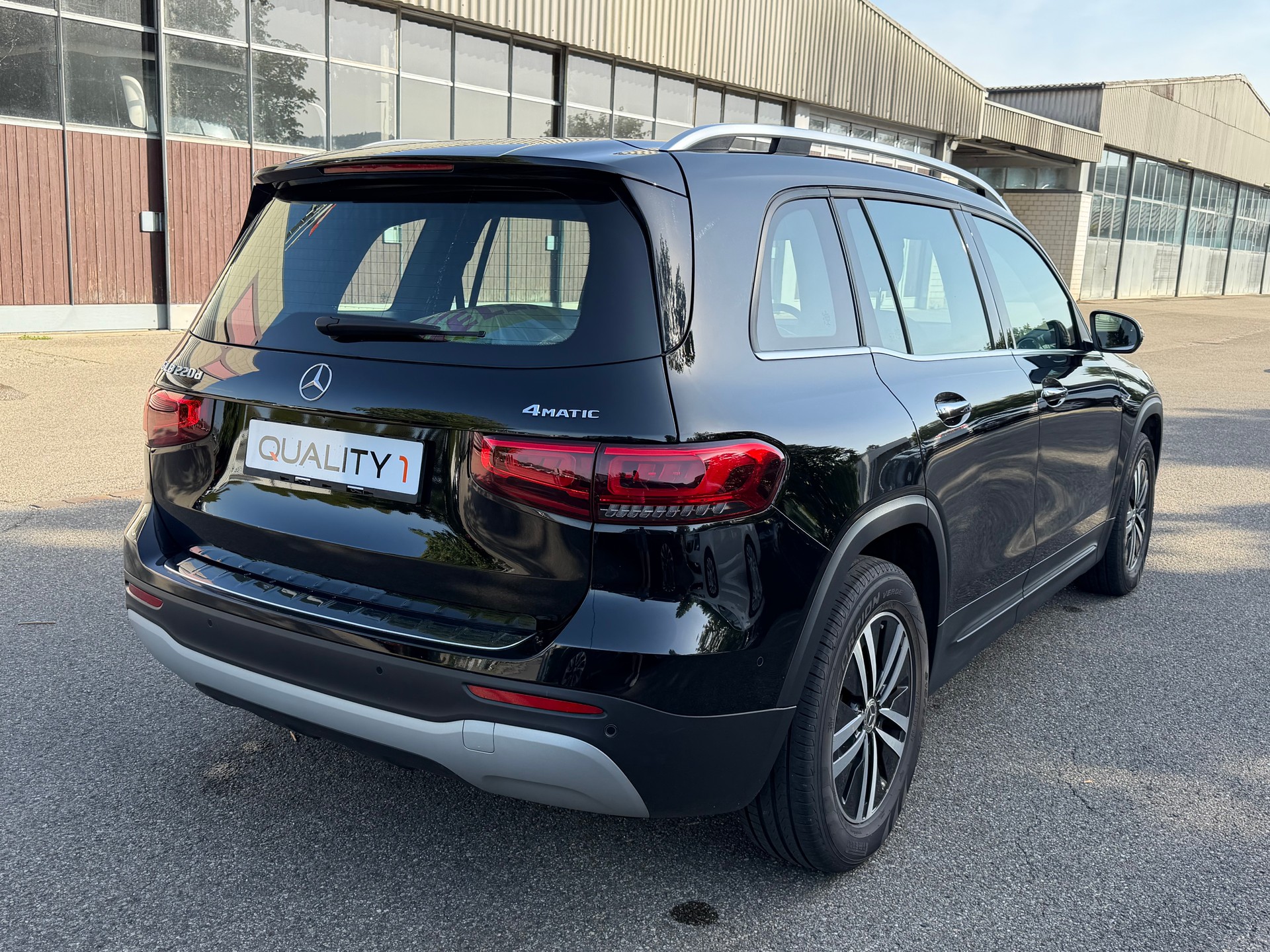 MERCEDES-BENZ GLB 220 d 4Matic Style 8G-Tronic-image-4