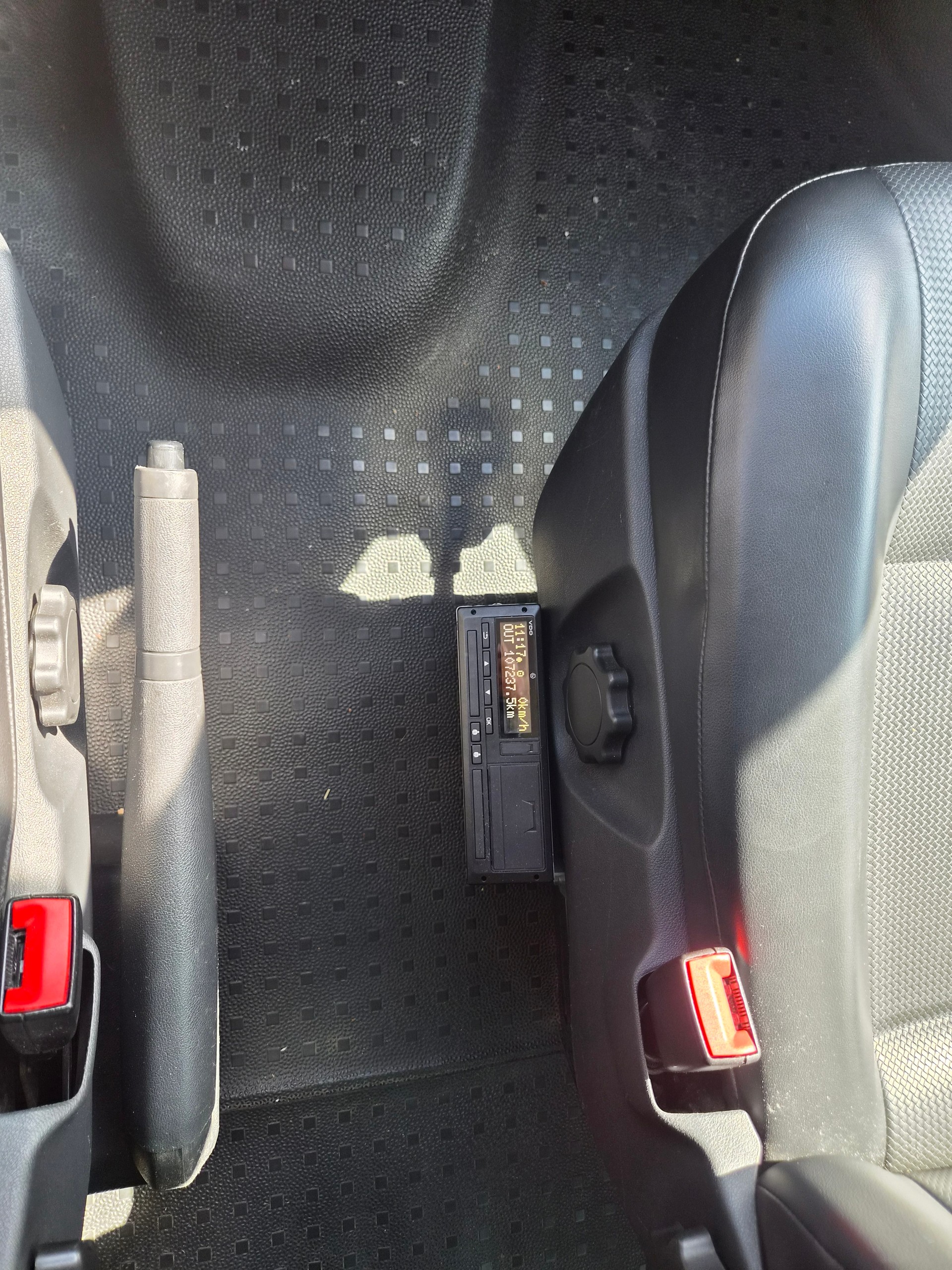 VW Caravelle 4Motion-image-10