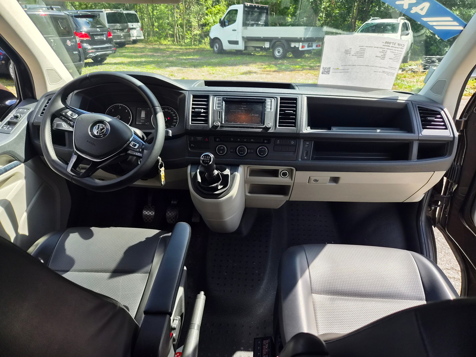 VW Caravelle 4Motion-image-8
