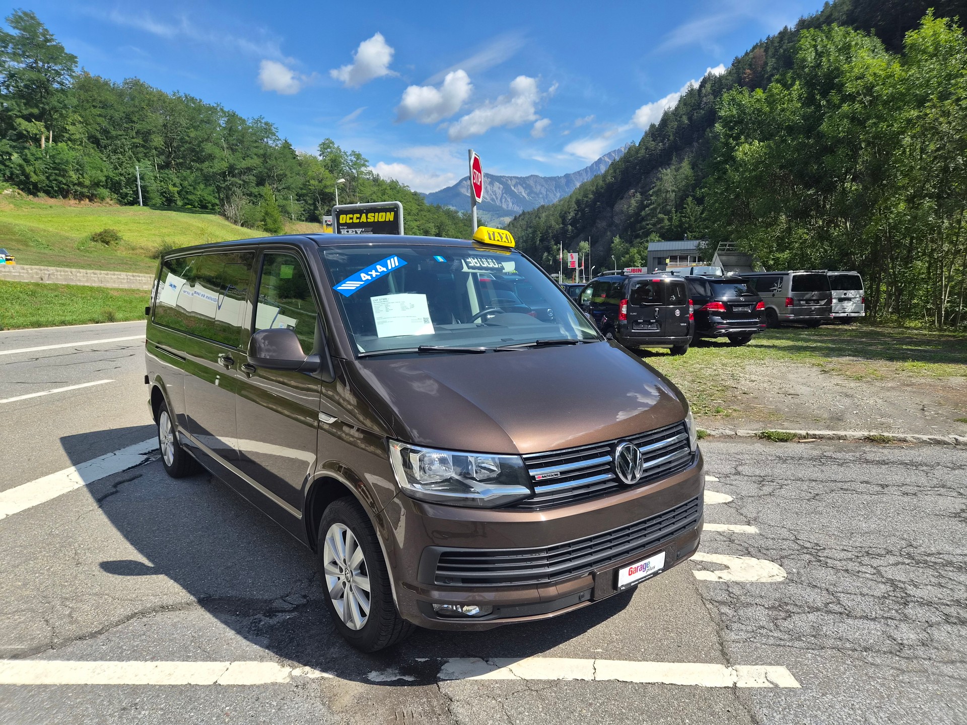 VW Caravelle 4Motion-image-0