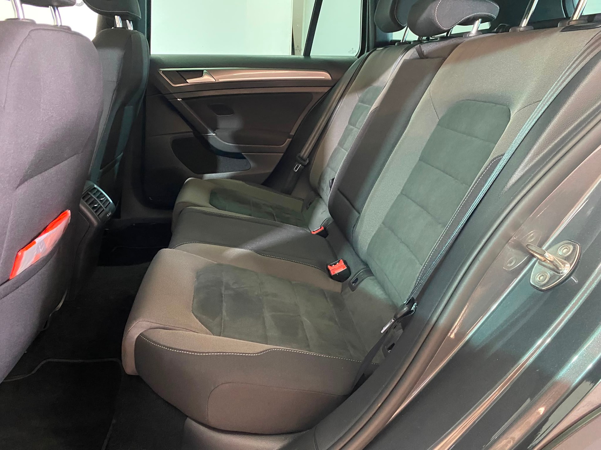 VW Golf 2.0 TDI Alltrack 4Motion DSG-image-7