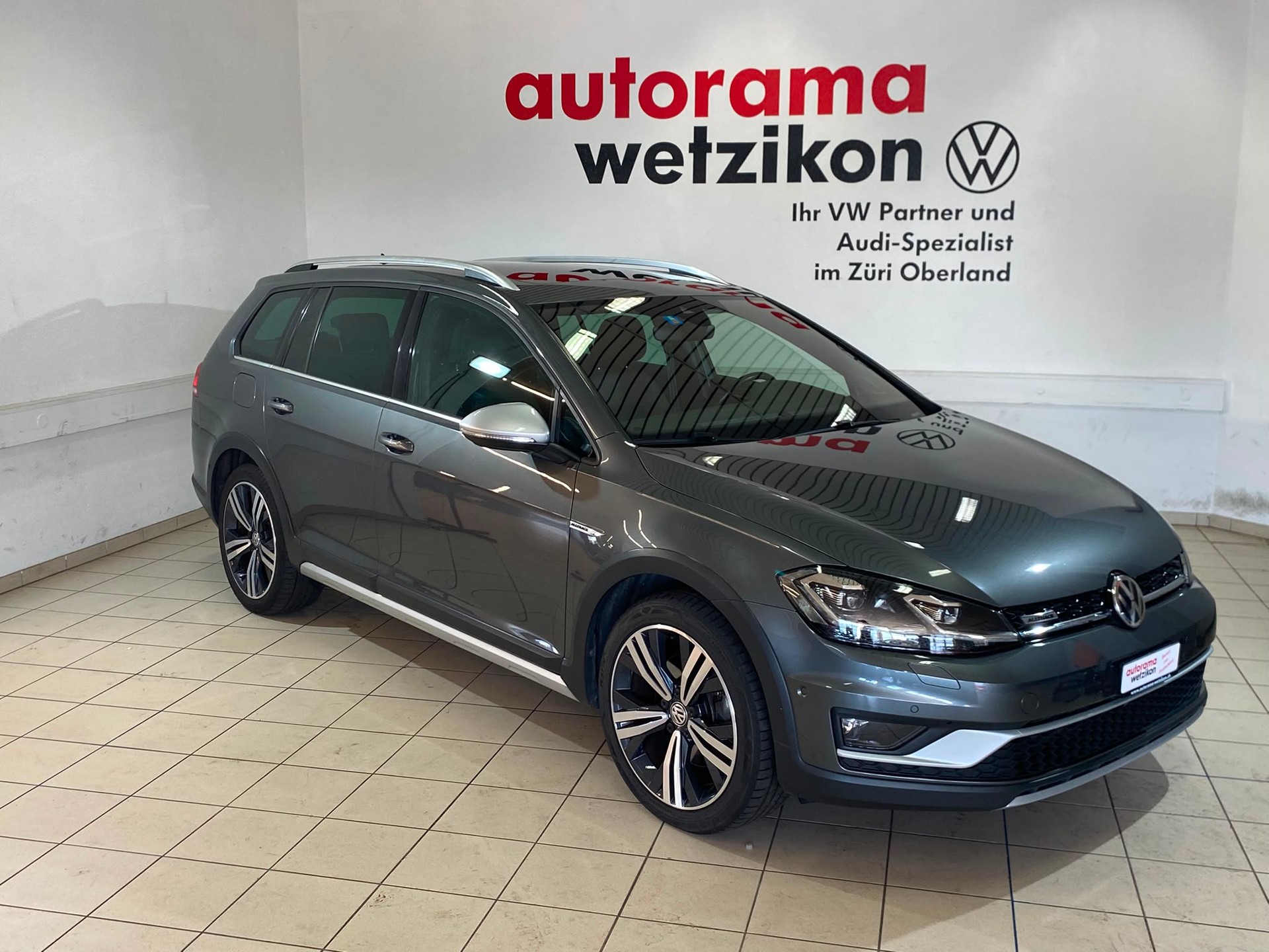 VW Golf 2.0 TDI Alltrack 4Motion DSG-image-0