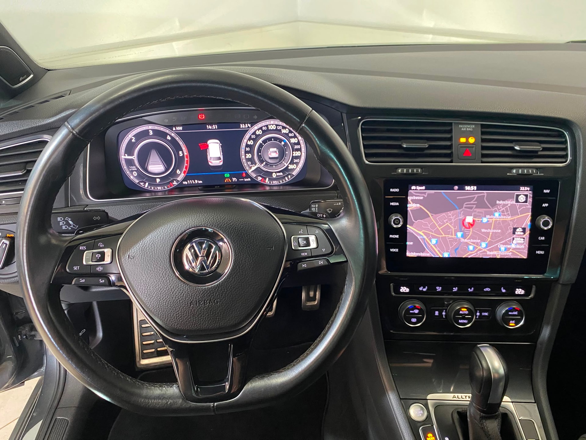 VW Golf 2.0 TDI Alltrack 4Motion DSG-image-9