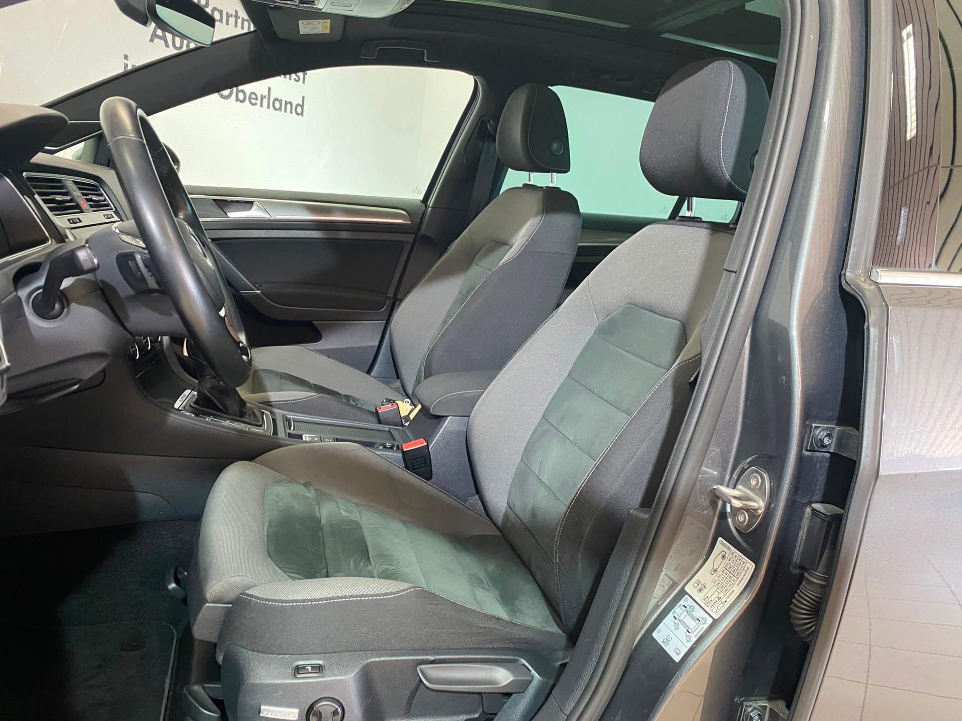 VW Golf 2.0 TDI Alltrack 4Motion DSG-image-5