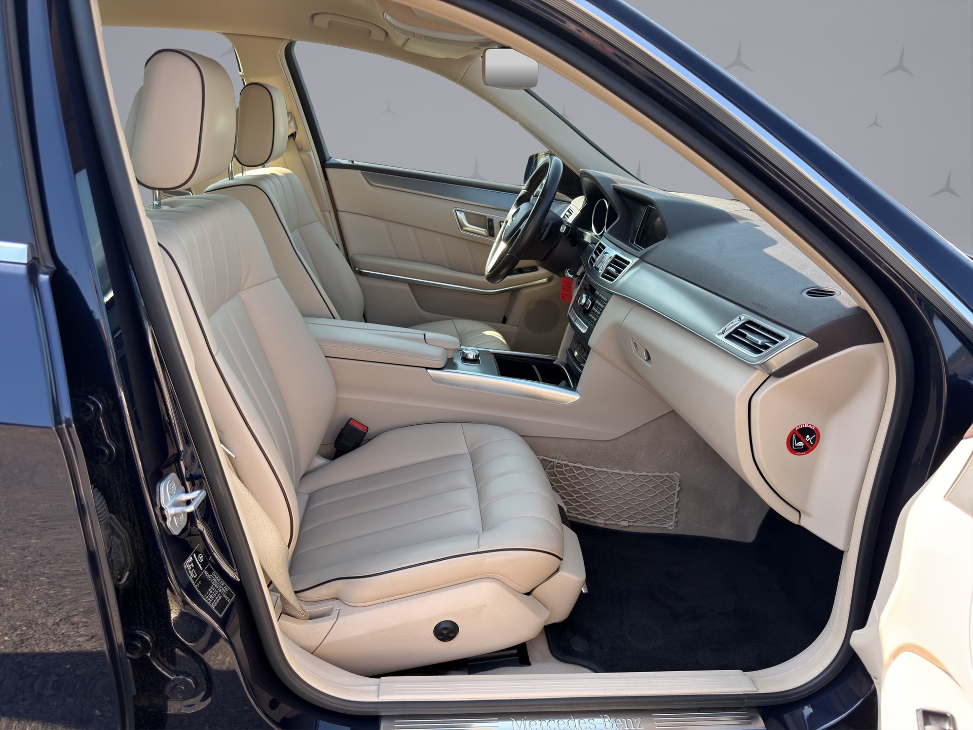 MERCEDES-BENZ E 400 V6 Avantgarde 4matic-image-15