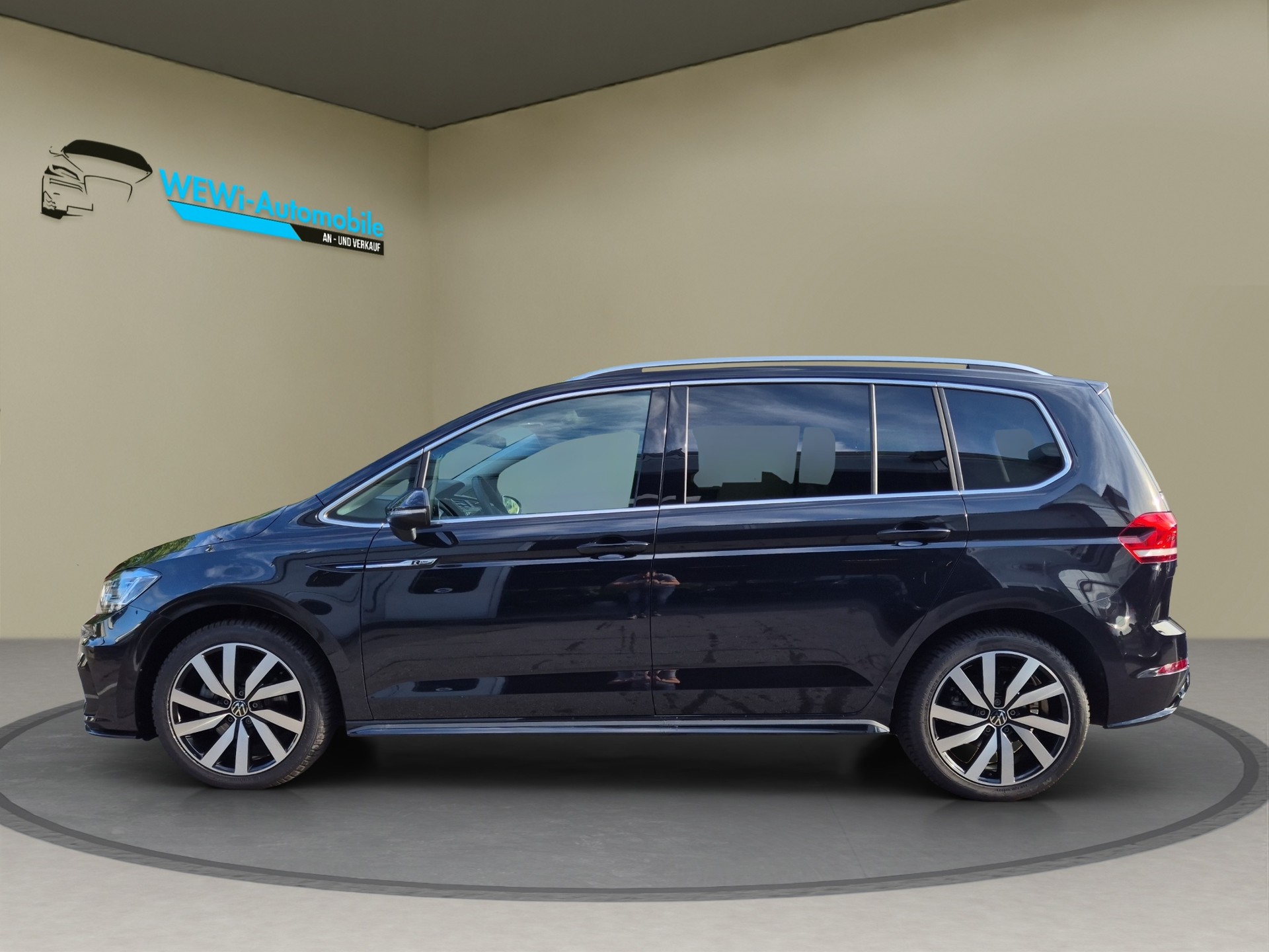 VW Touran 2.0 TDI BlueMotion Technology Highline DSG-image-3