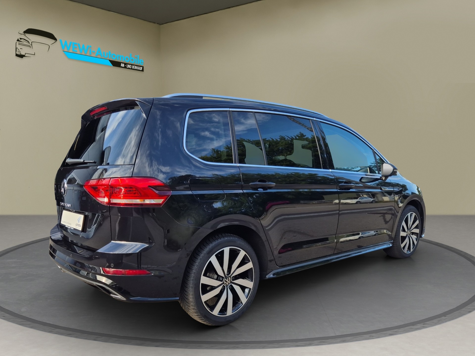 VW Touran 2.0 TDI BlueMotion Technology Highline DSG-image-6