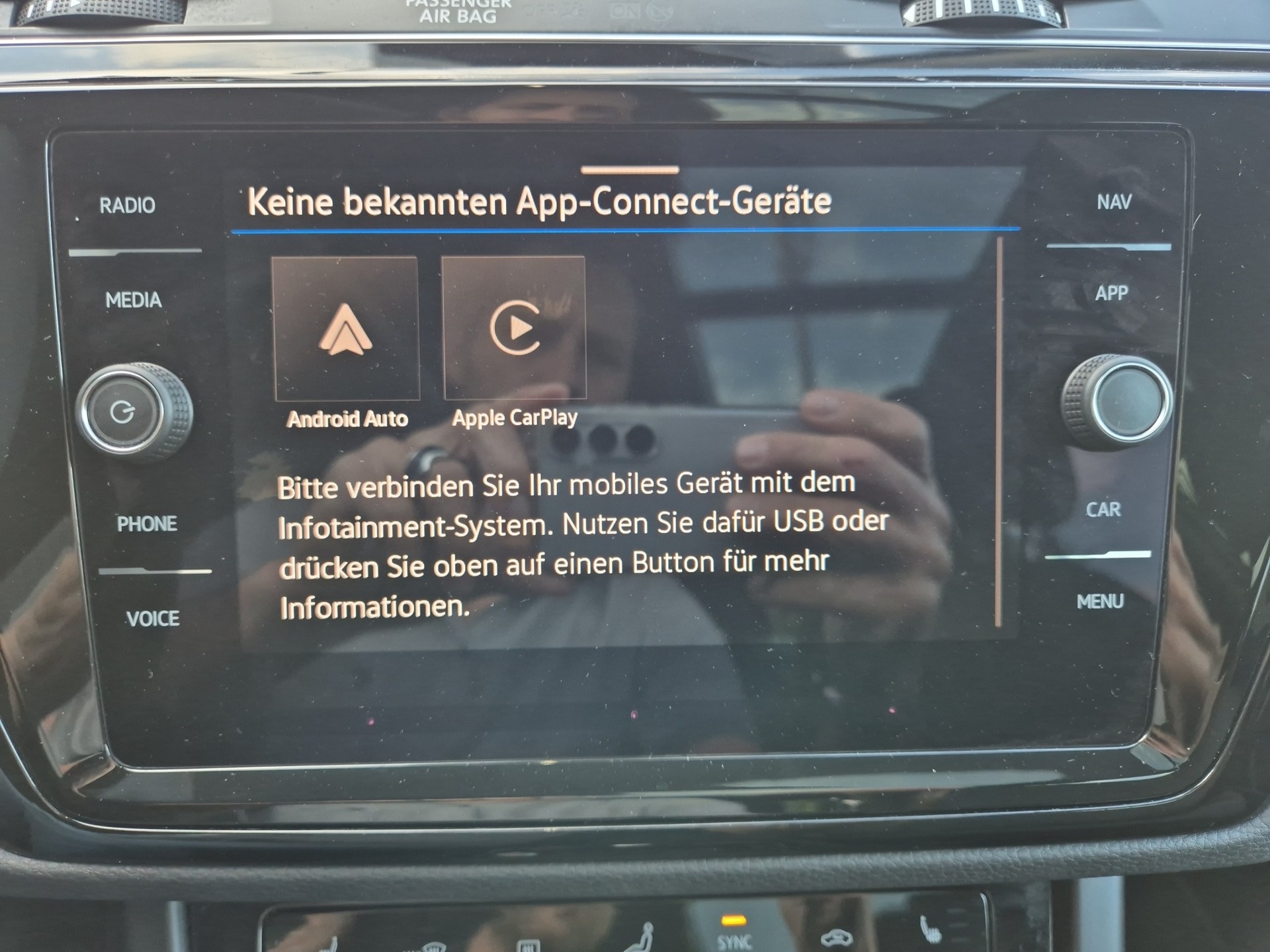 VW Touran 2.0 TDI BlueMotion Technology Highline DSG-image-20