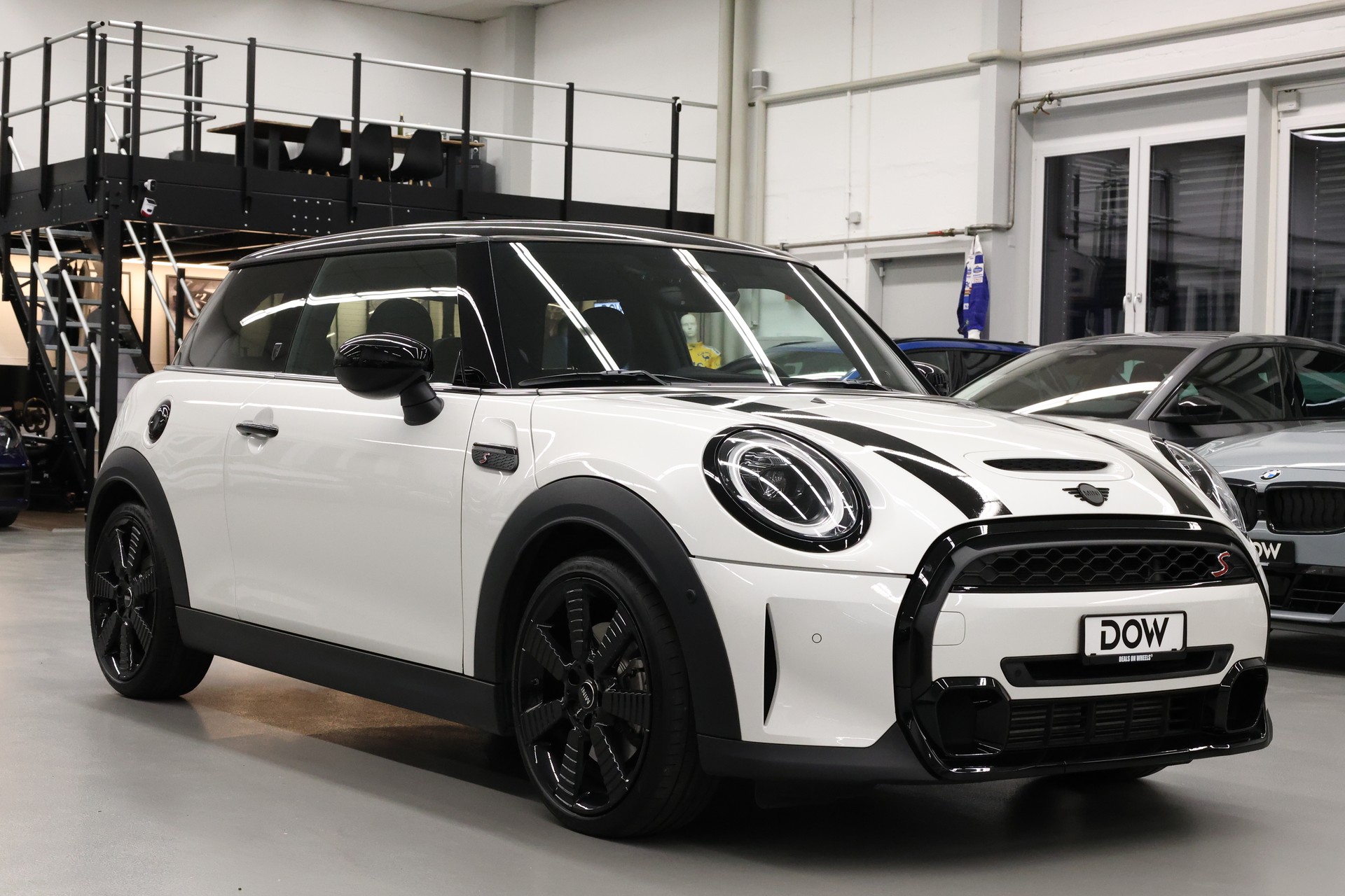 MINI Mini F56 2.0i Cooper S SDKG-showroom-element-1