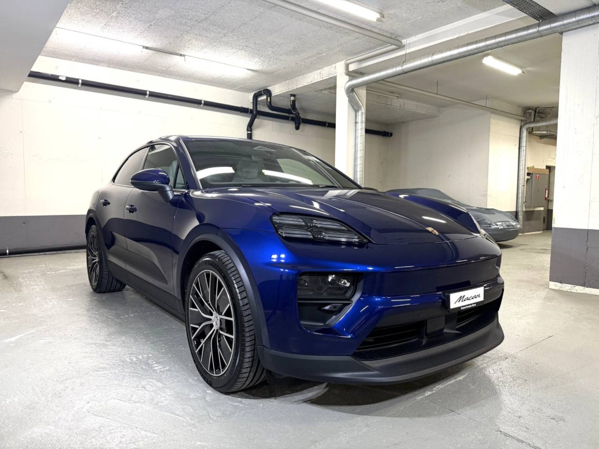 PORSCHE Macan 4-image-7