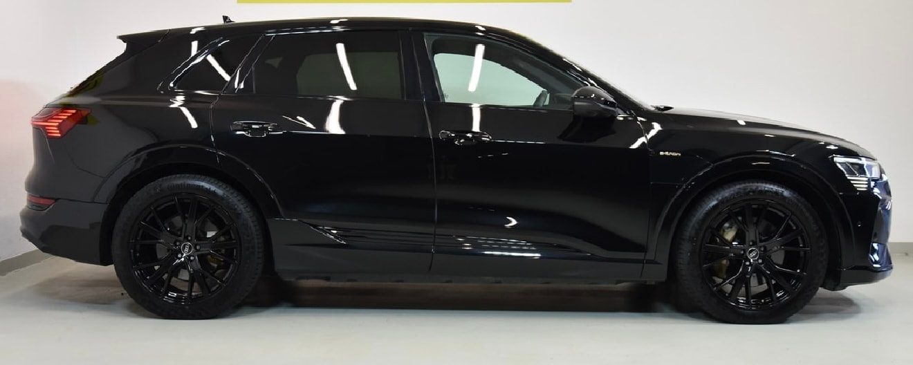 AUDI 55 S Line Black Edition quattro-image-3