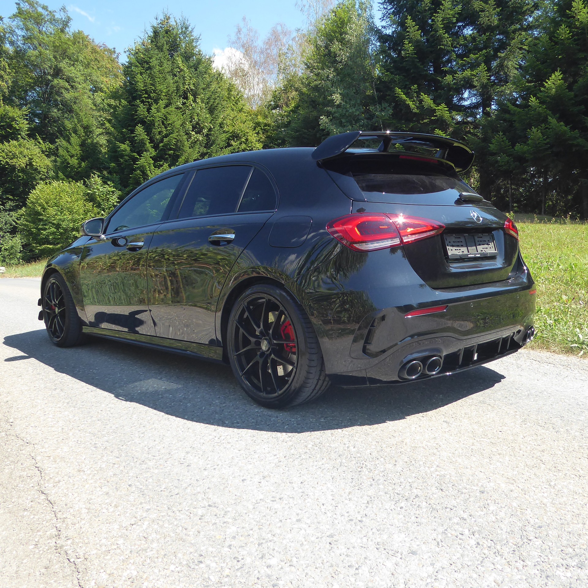 MERCEDES-BENZ A 45 AMG 4Matic+ Speedshift-image-2